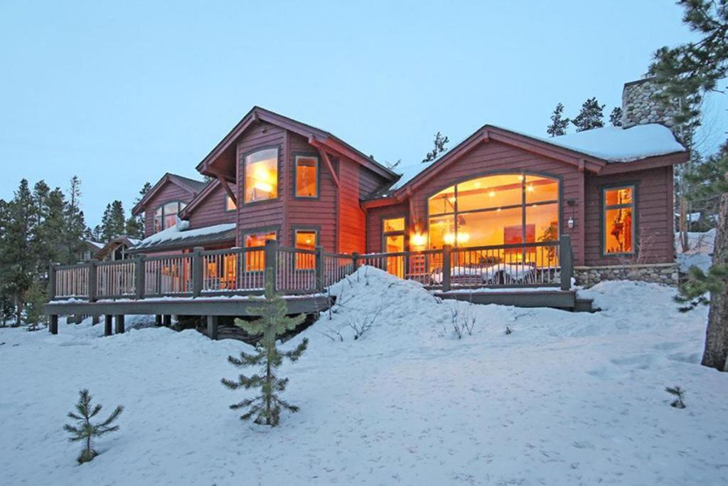 Trail View Lodge view 2