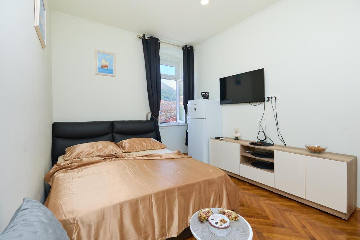 Spacious 4 Bedroom Dubrovnik Apartment