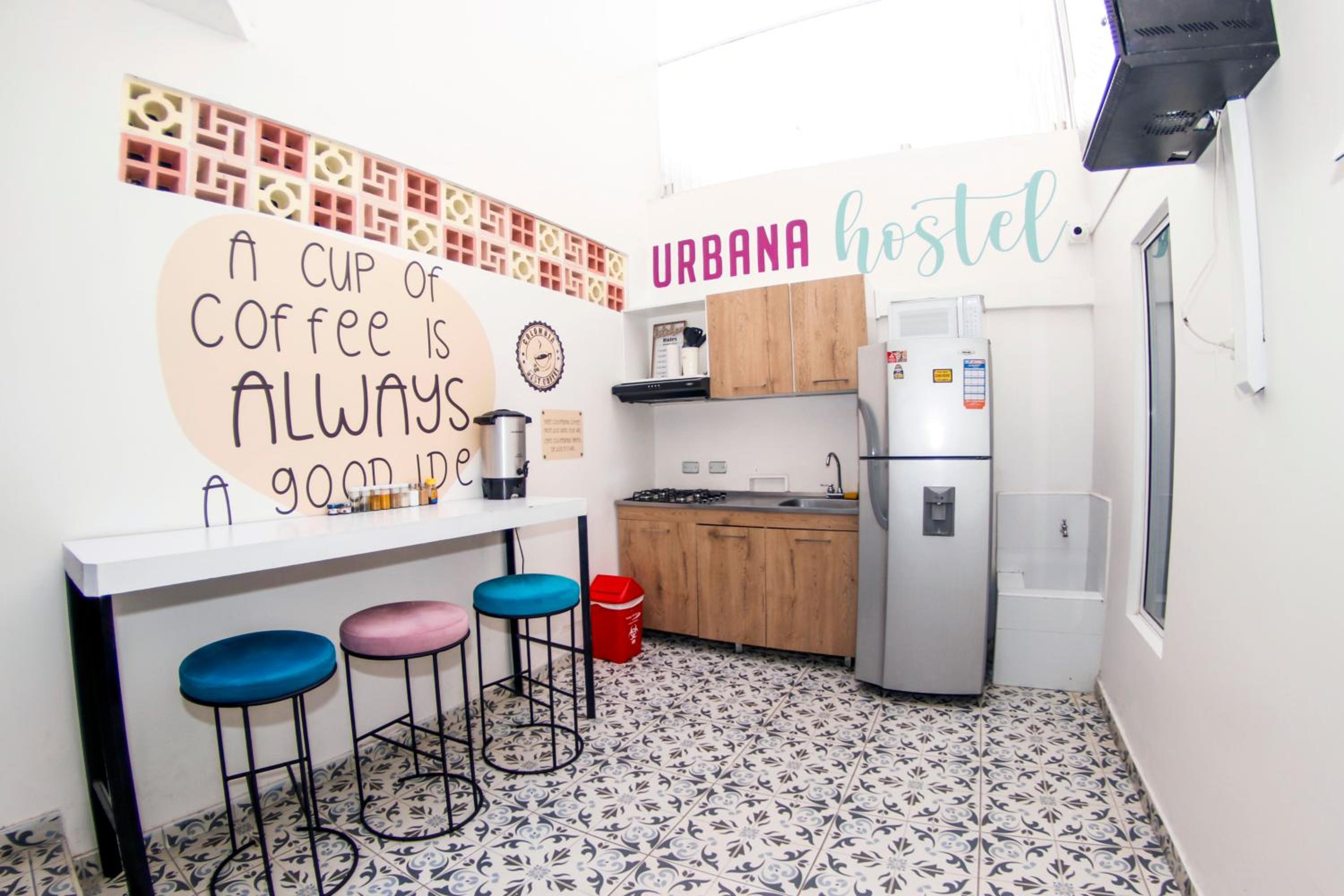 Urbana Hostel