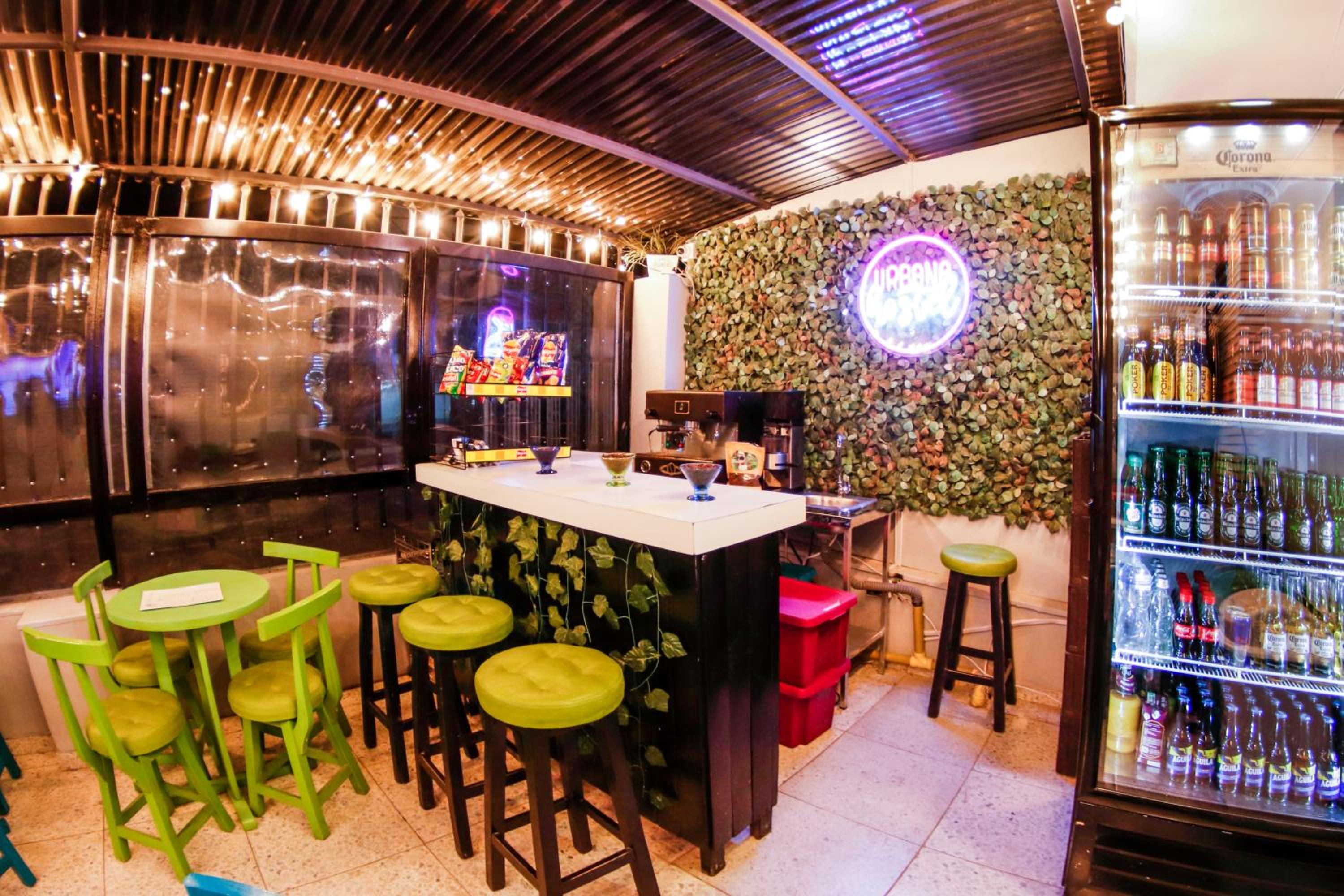 Urbana Hostel