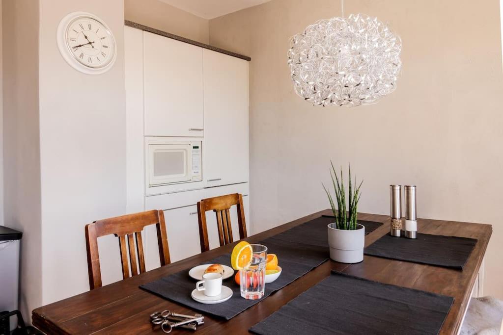 Charmante, großzügige Ferienwohnung Villa Fleurie