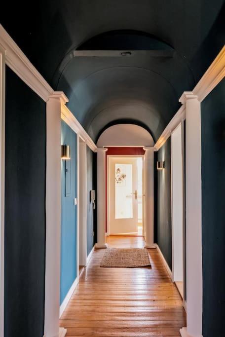Charmante, großzügige Ferienwohnung Villa Fleurie