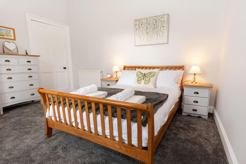 Cosy 200 Year Old Listed Cottage Near to St Andrews view 2