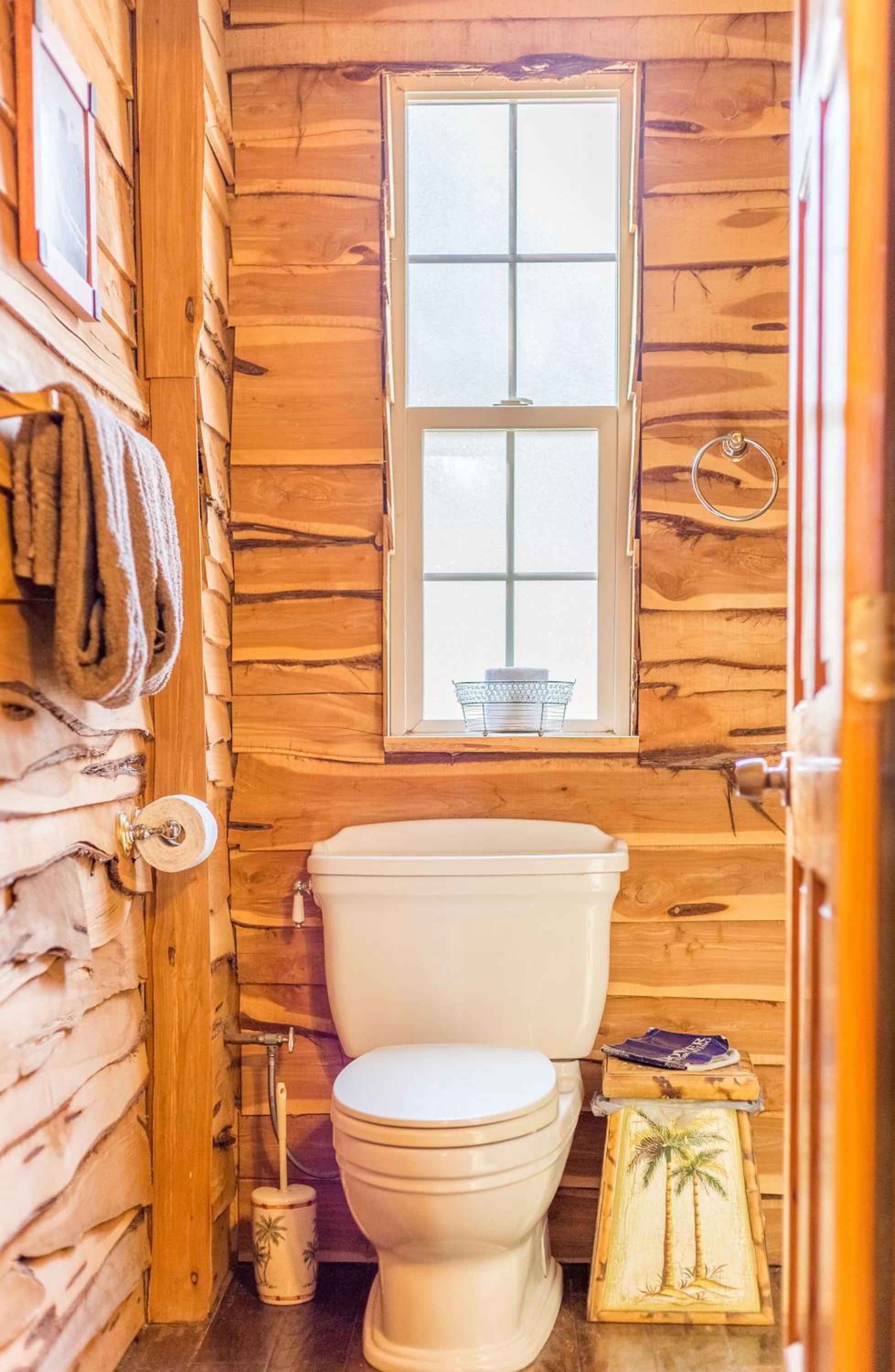 Marble Falls Vacations - The Cedar House at Creekside Camp Cabins - Property Image 38