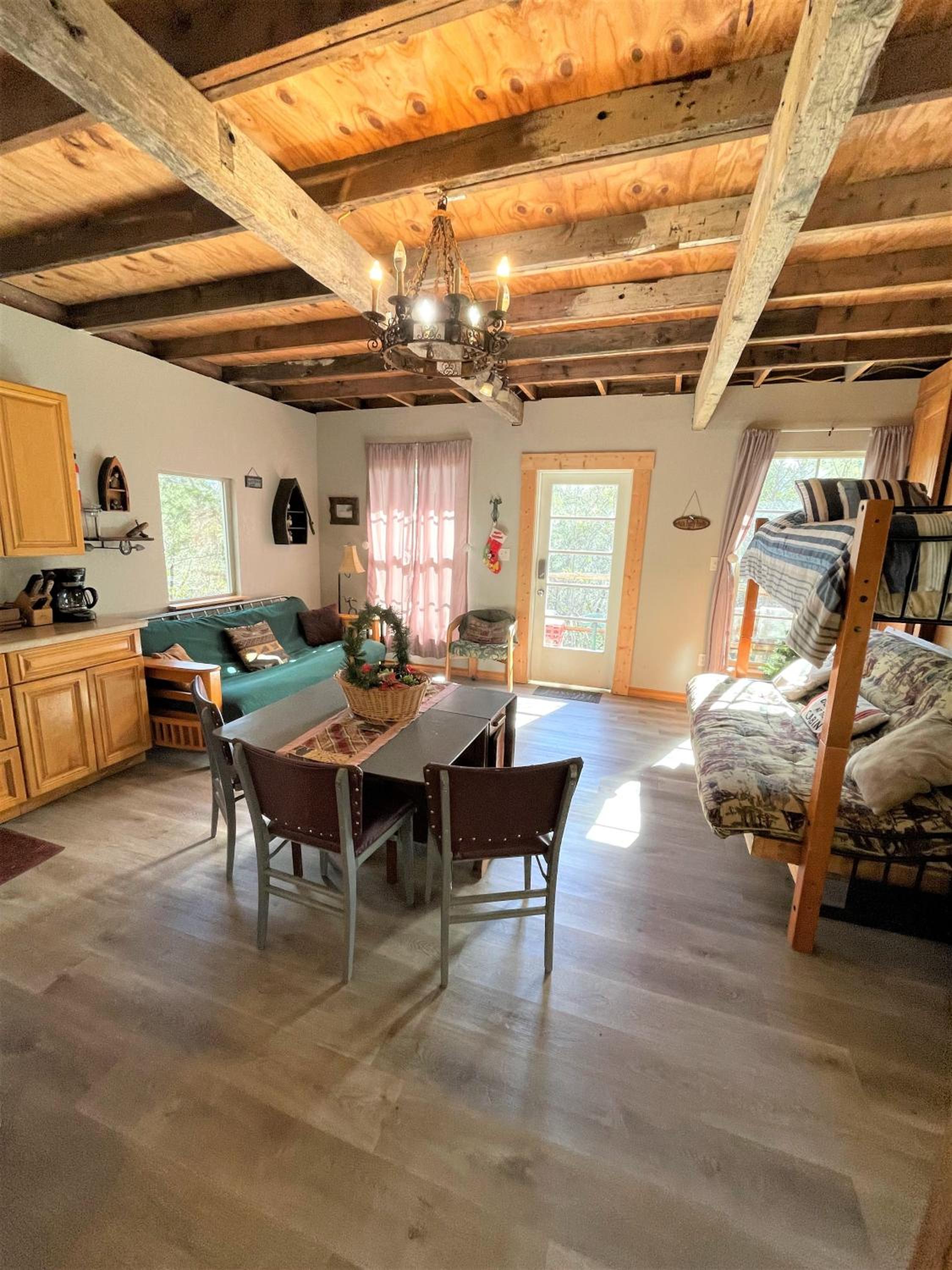 Marble Falls Vacations - The Cedar House at Creekside Camp Cabins - Property Image 3