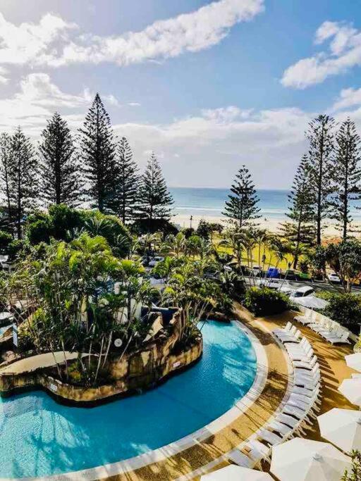 Gold Coast Calypso Resort, Coolangatta Beach