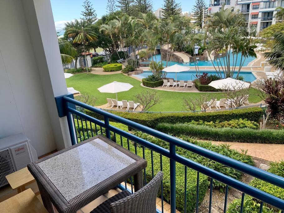Gold Coast Calypso Resort, Coolangatta Beach