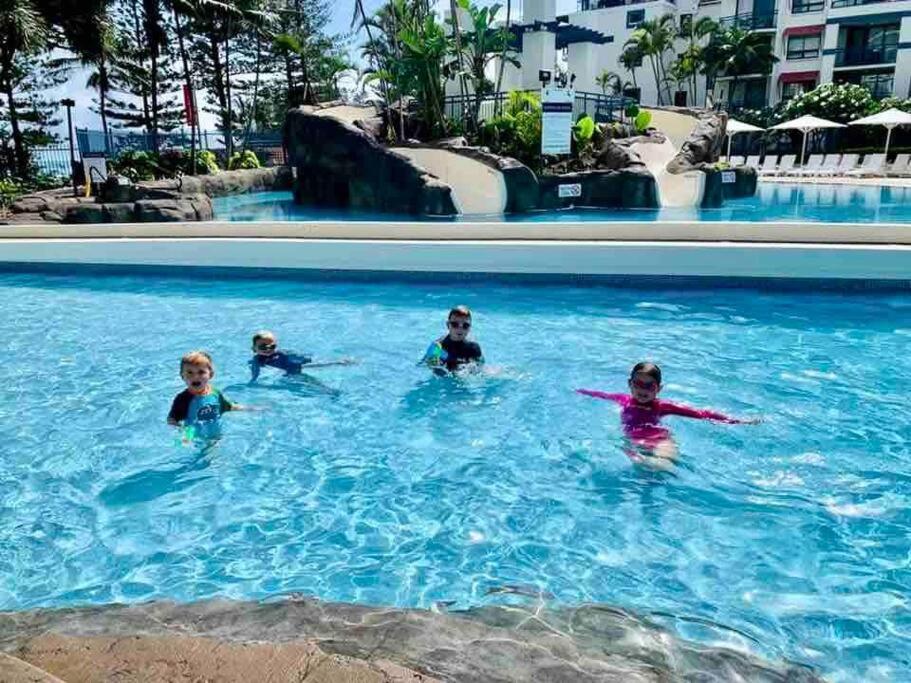Gold Coast Calypso Resort, Coolangatta Beach