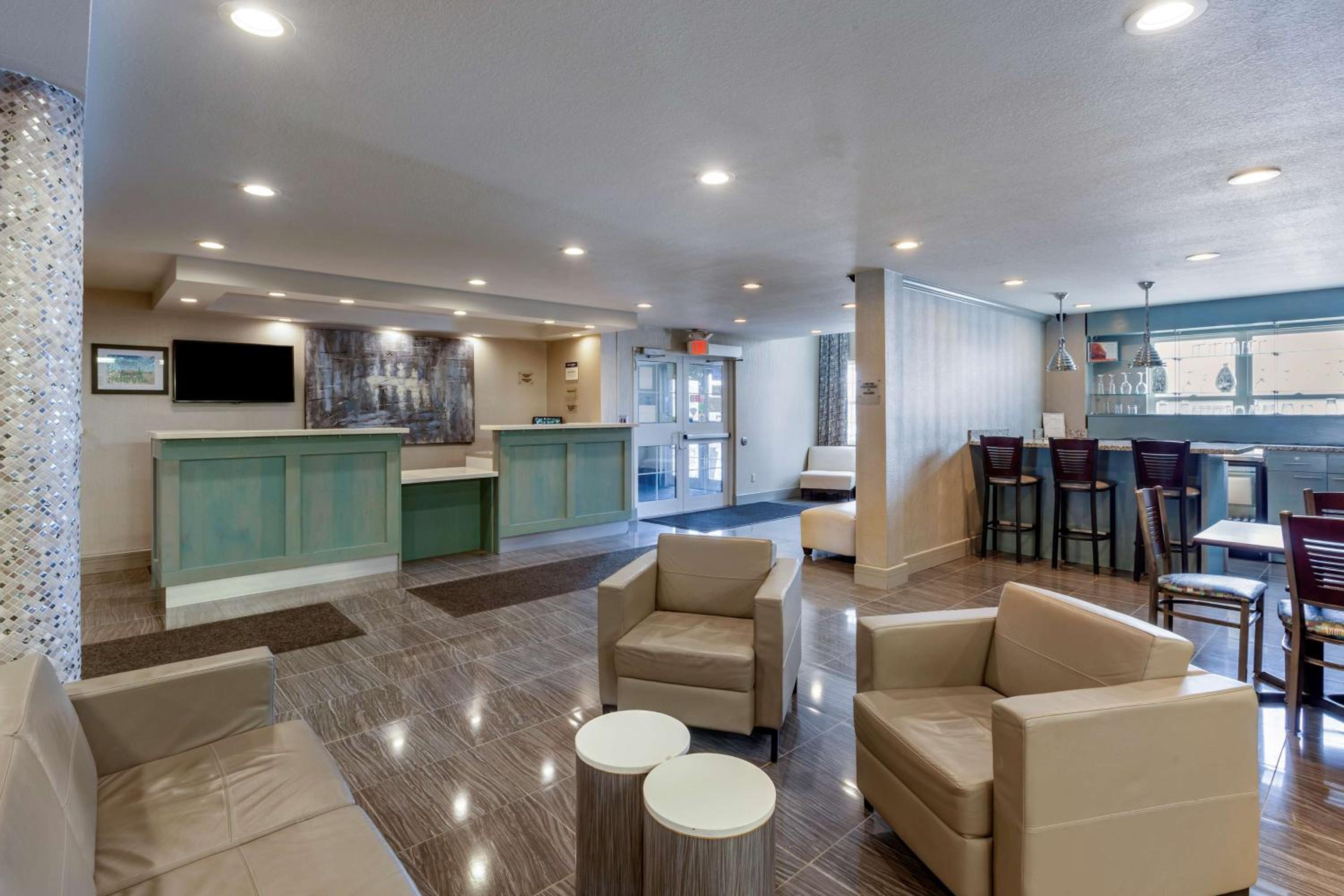 Woodstock Vacations - Best Western Plus Woodstock Inn  Suites - Property Image 5