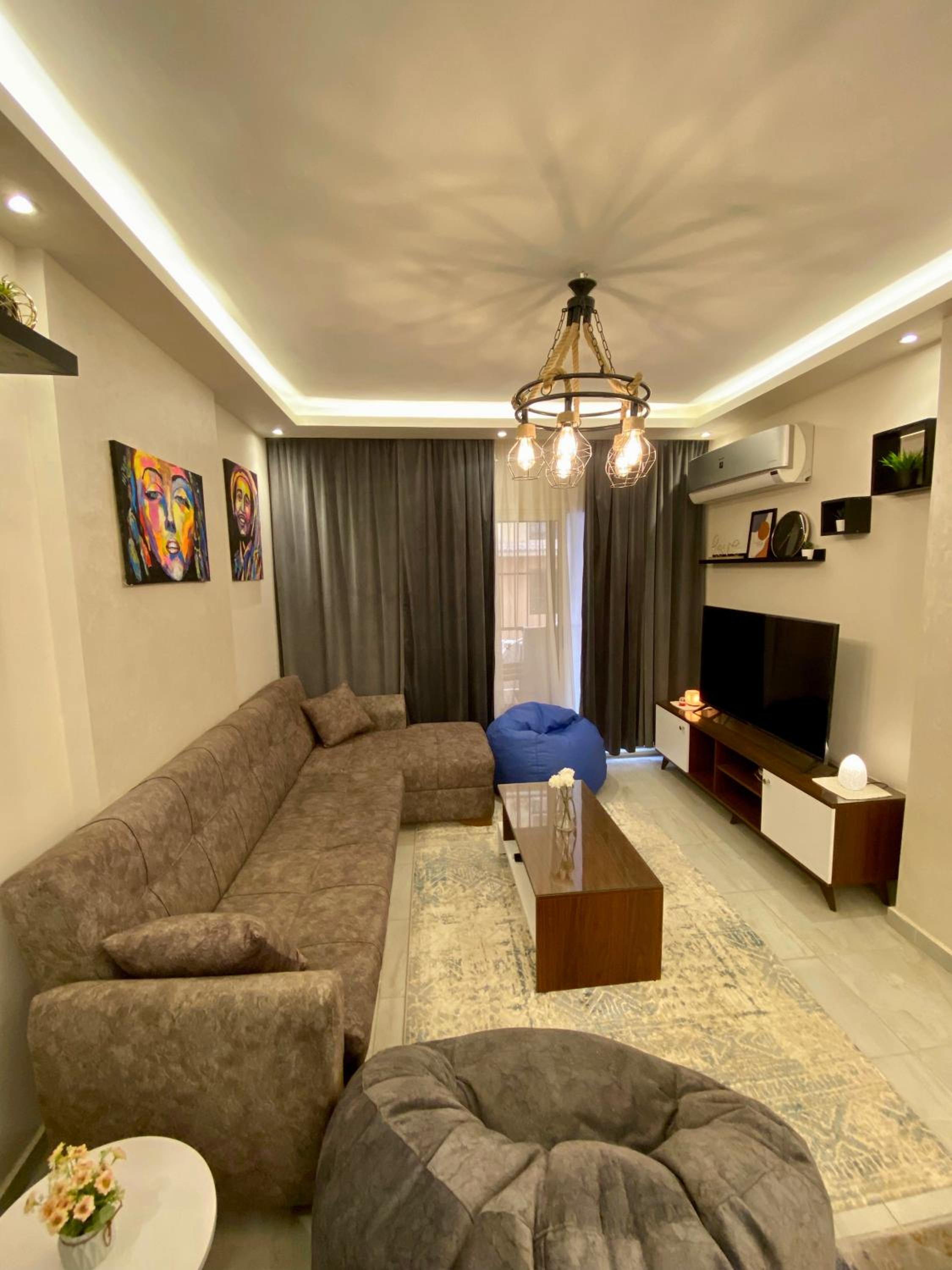 Cozy 2BR Apartment in Maadi