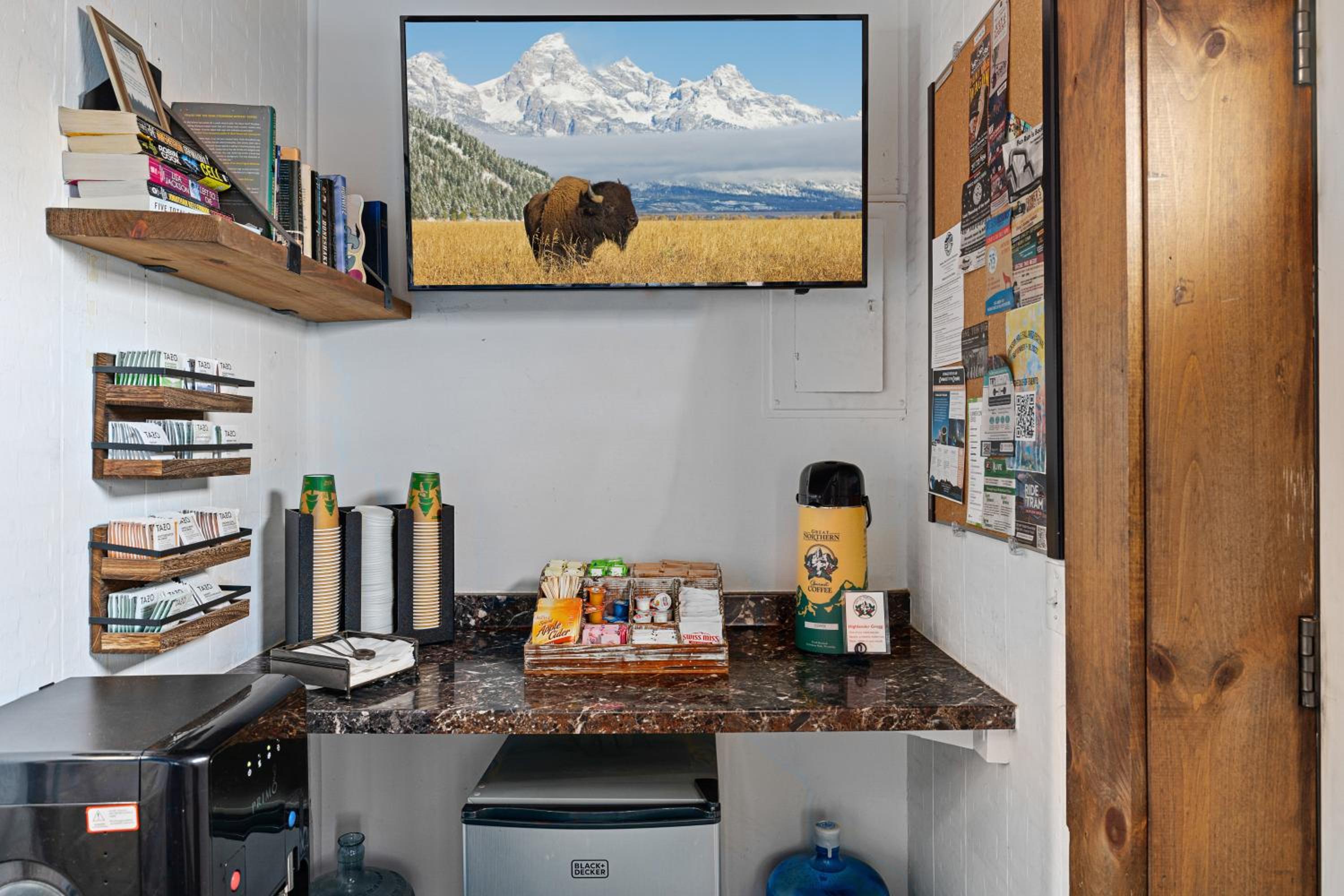 Elk Refuge Inn
