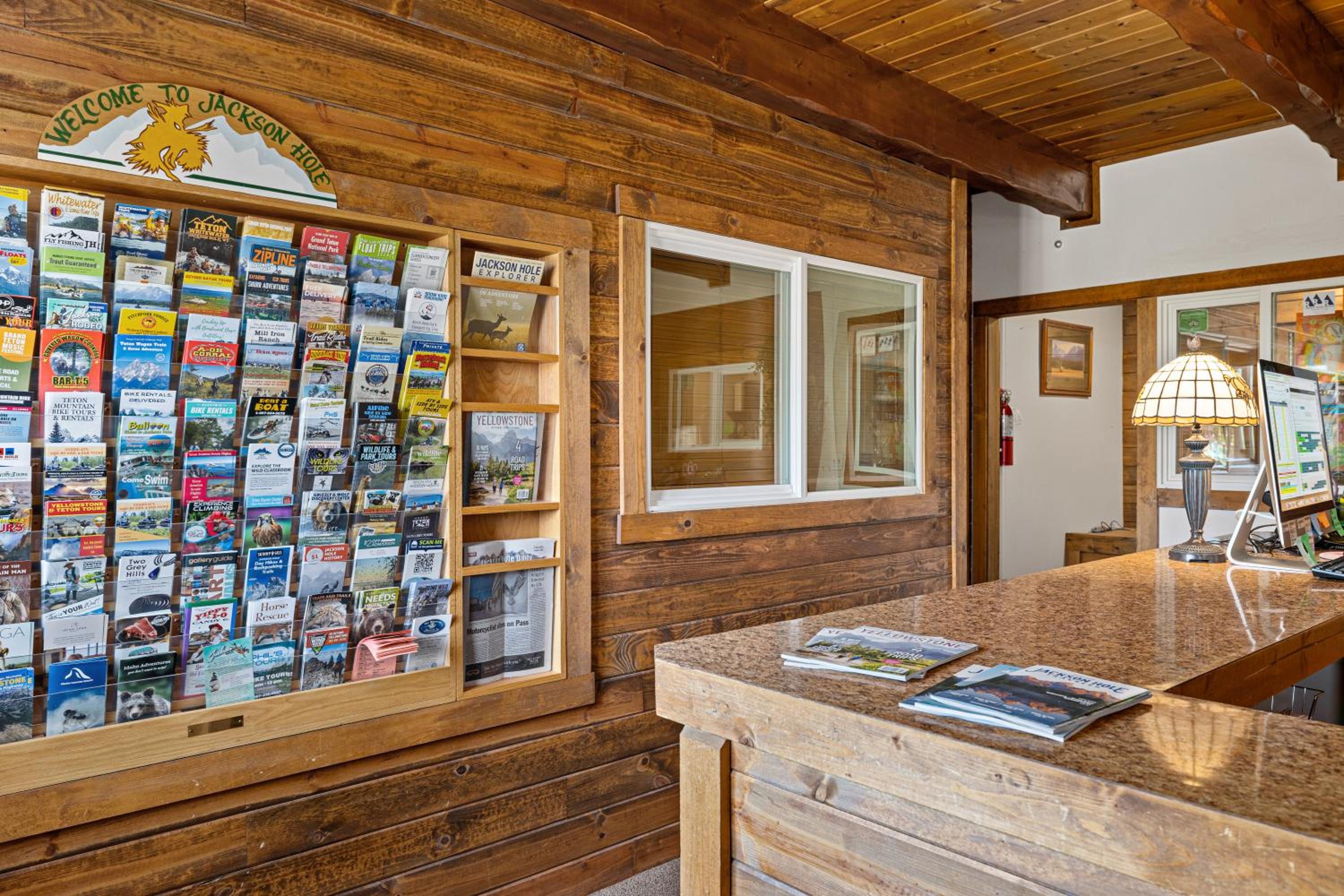 Elk Refuge Inn