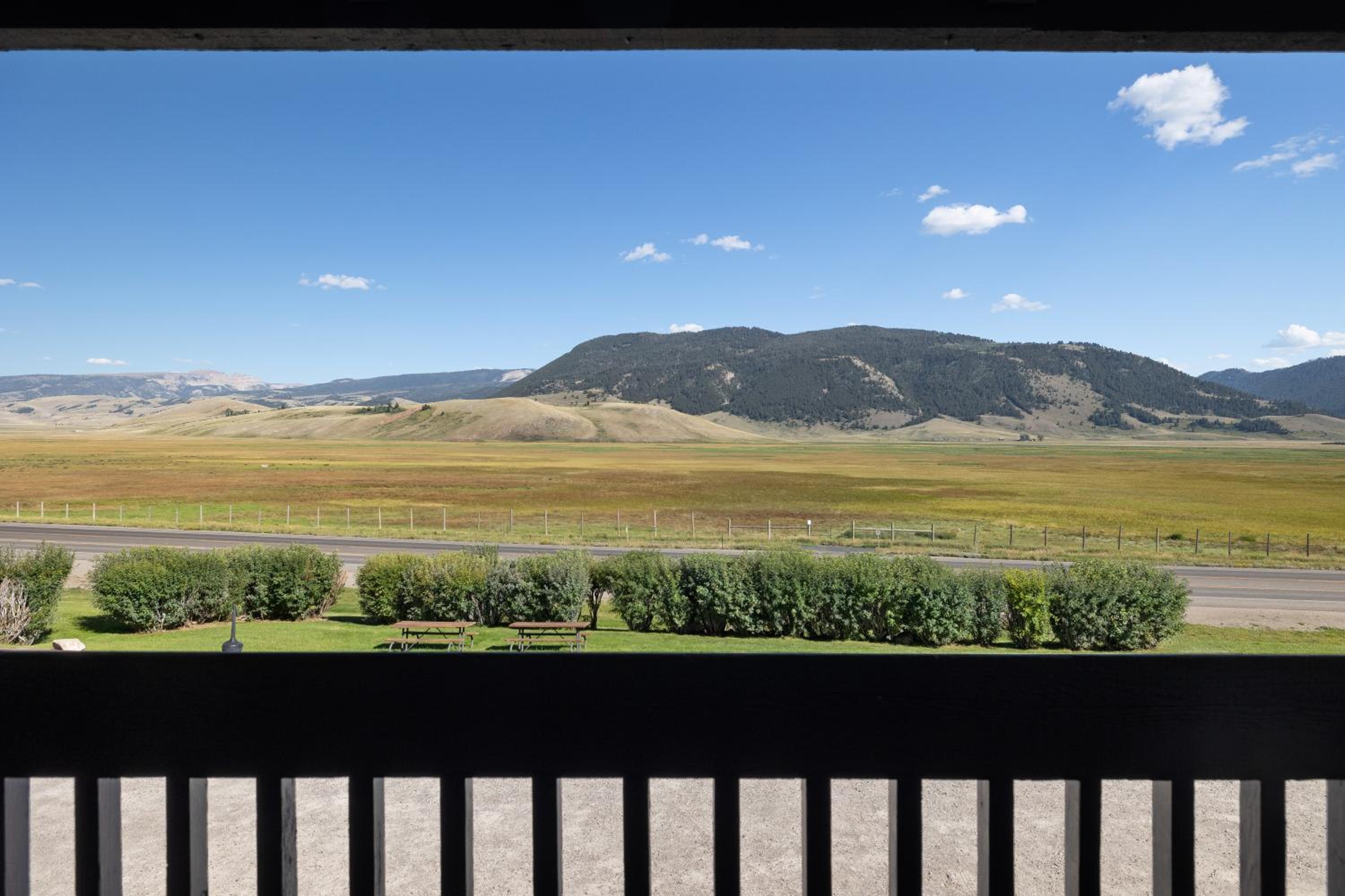 Elk Refuge Inn