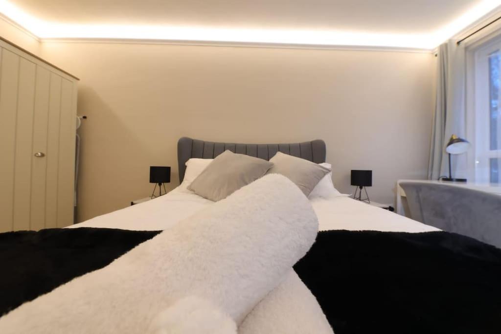 Riverside serviced apartments