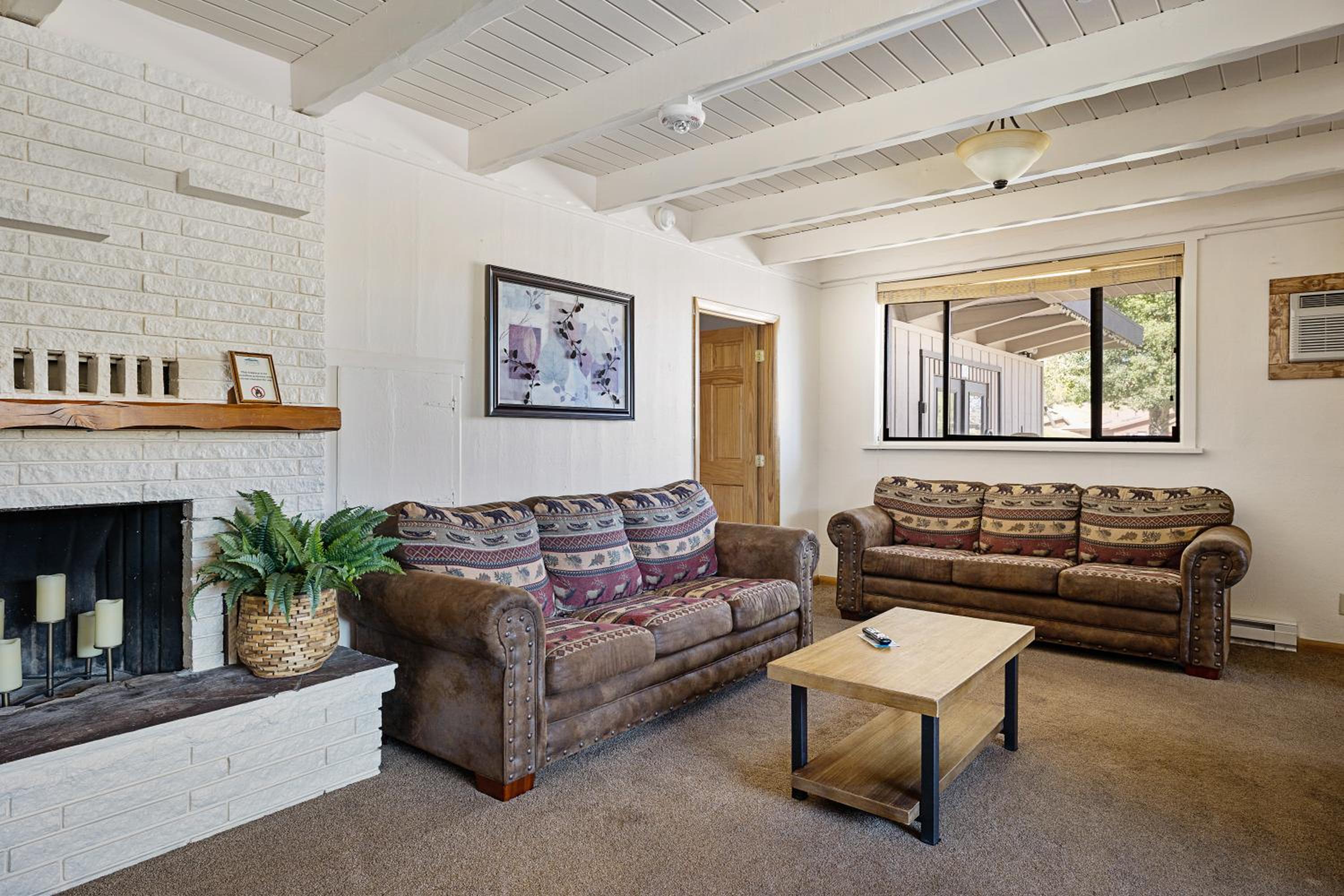 Elk Refuge Inn