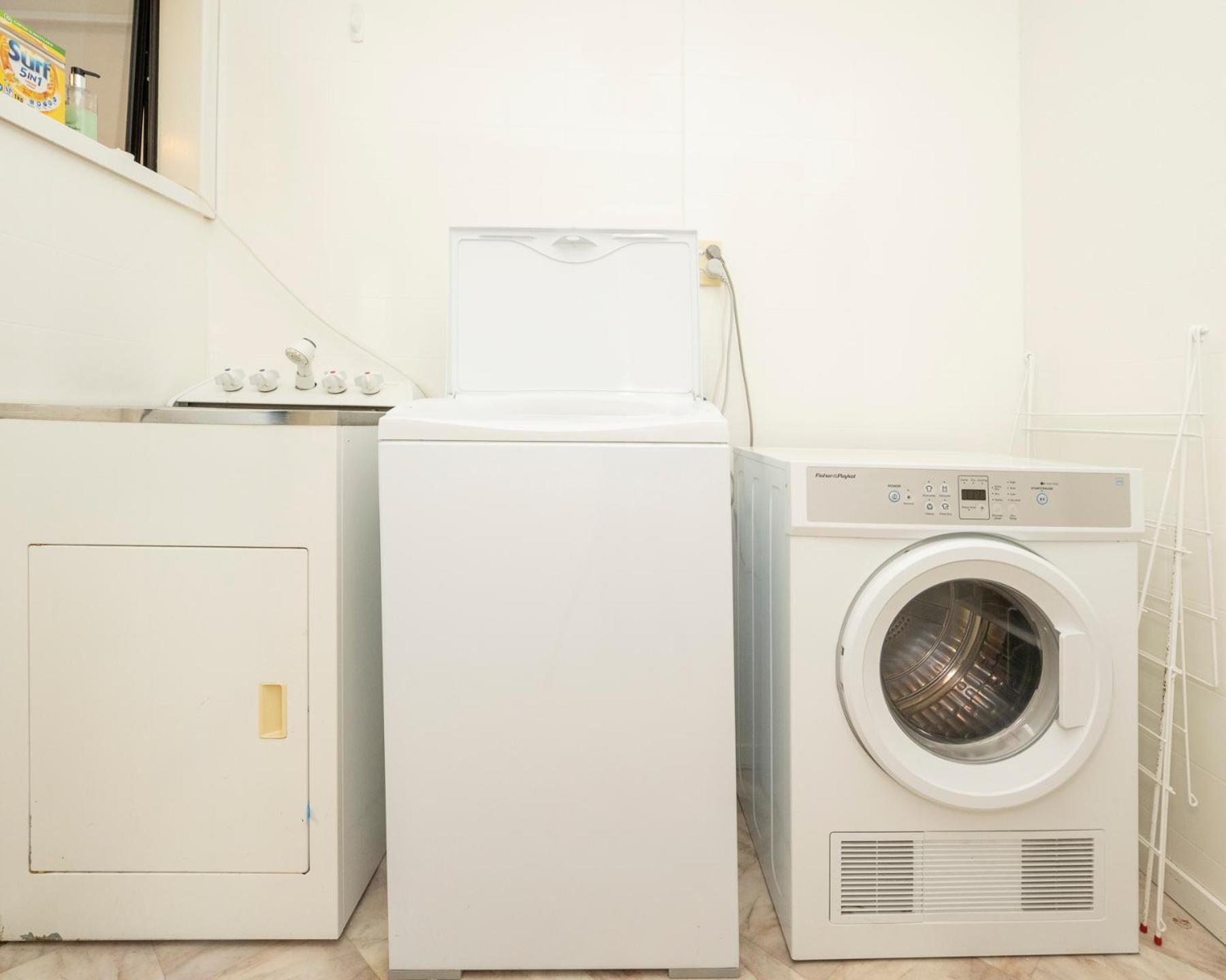 Tudor Park Motel Spacious with kitchens 1 minute walk to restaurant and shopping centre and Gisborne Hospital view 4