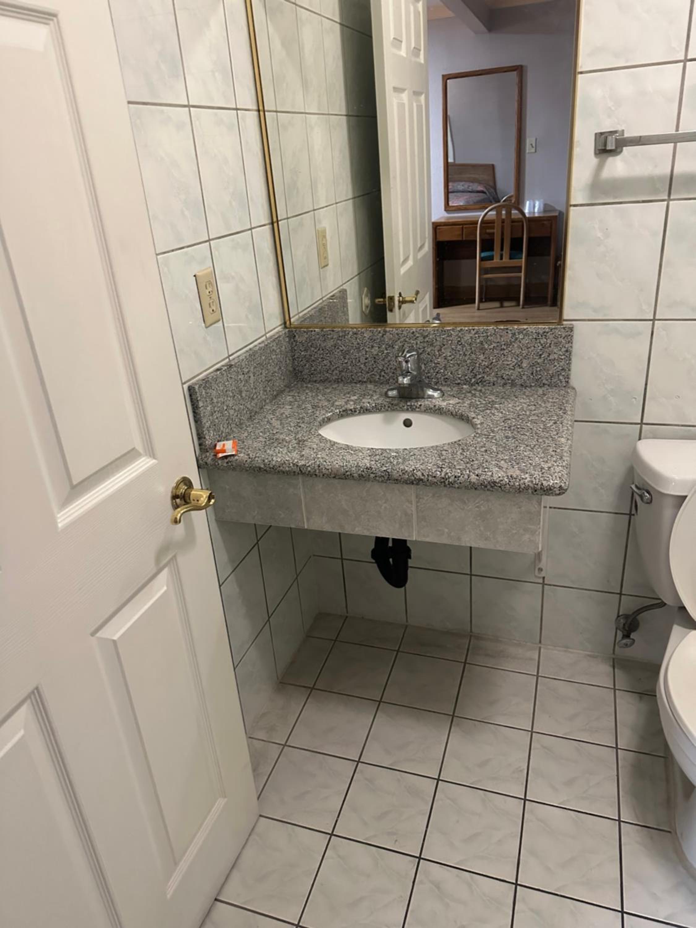 Photo 19