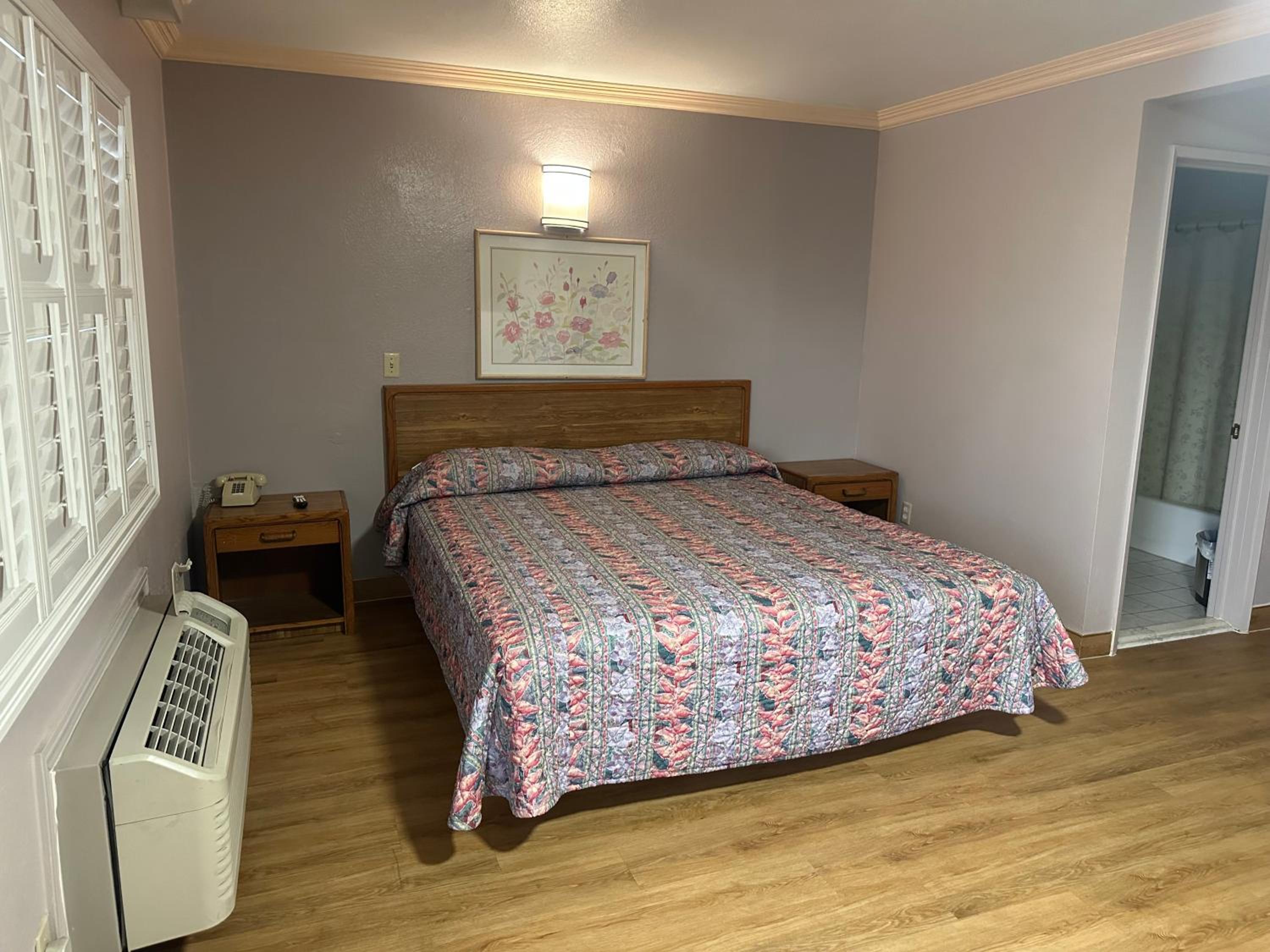 Plaza Inn Motel - Los Angeles area view 4