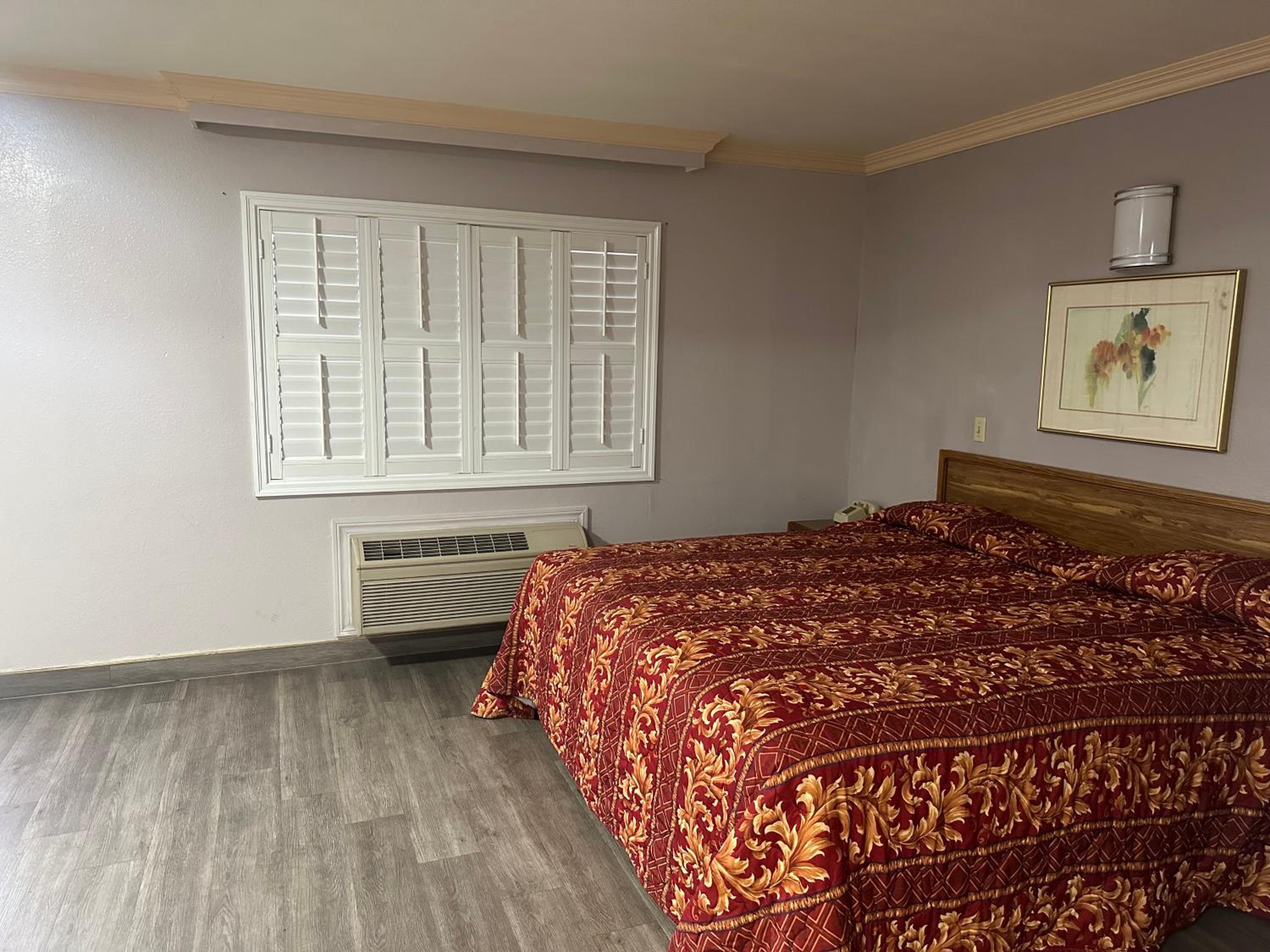 Plaza Inn Motel - Los Angeles area view 5