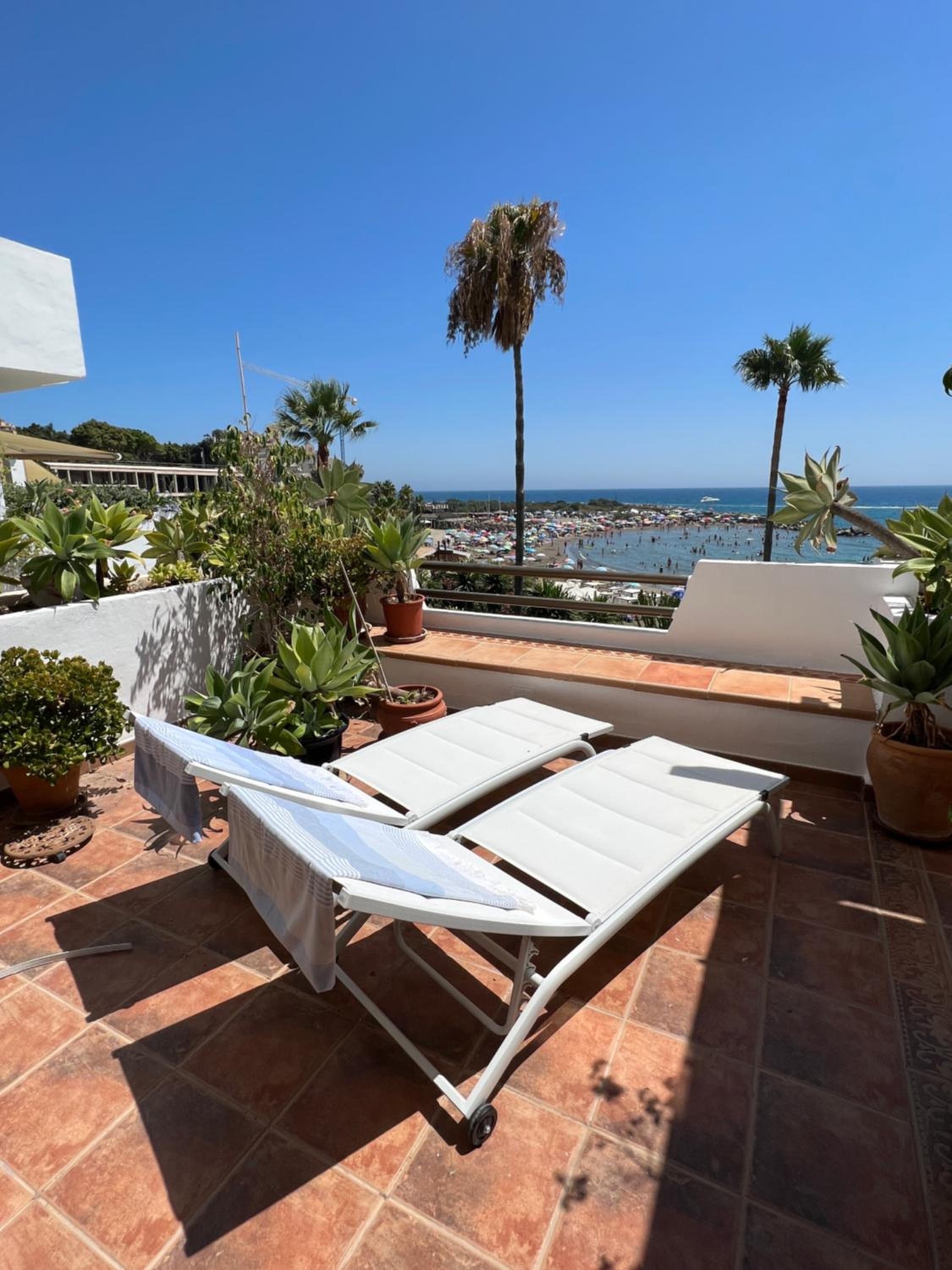 Playa Cristo Amazing Beach Terrace Appartment