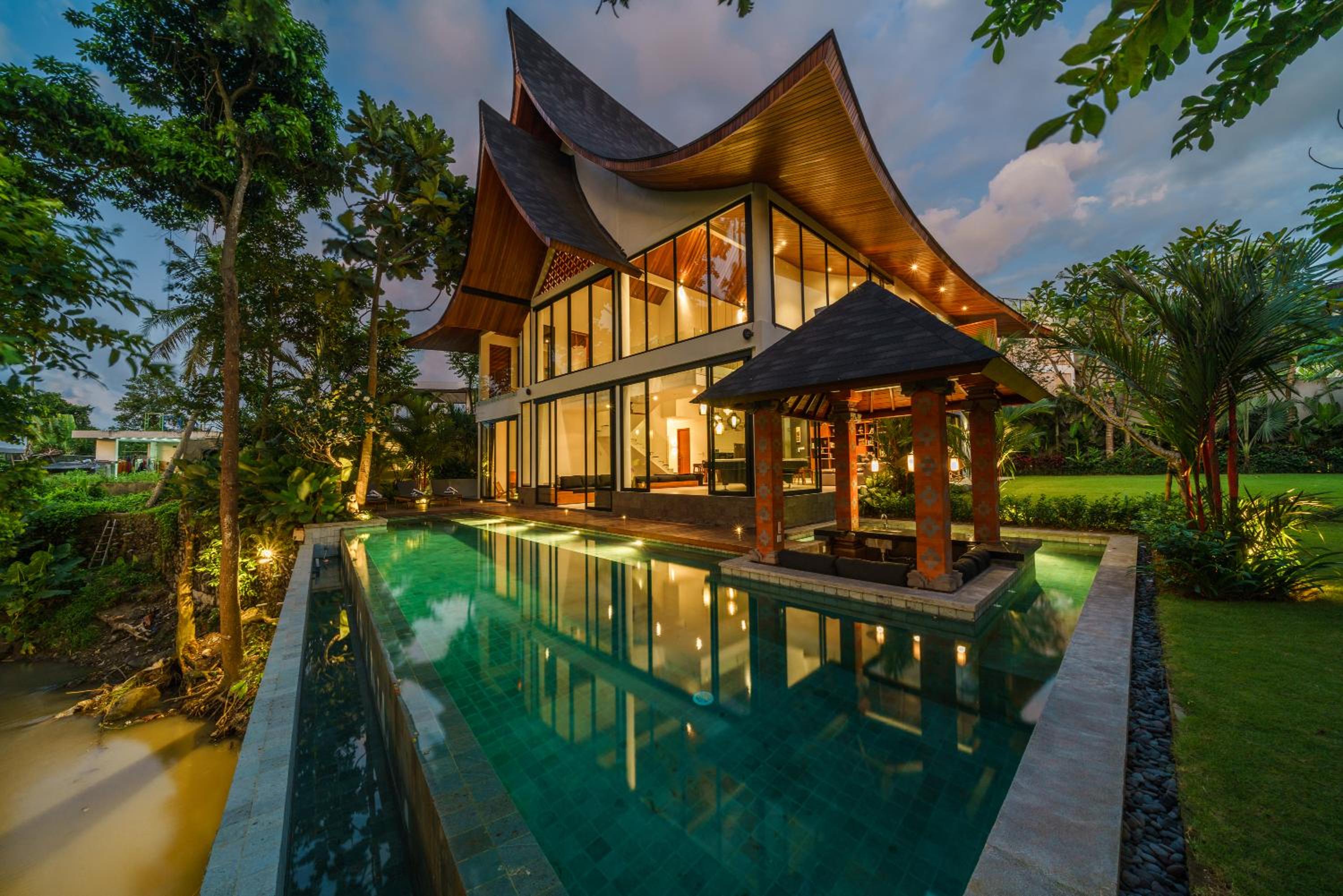 Hotel Villa Satiya - Unique and stylish 4-bdr pool villa in Pererenan! - Image 1