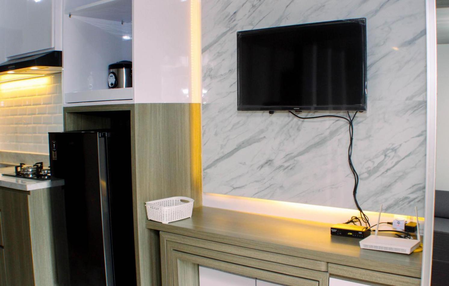 Apartemen Transpark Juanda Bekasi by Cheapinn view 2