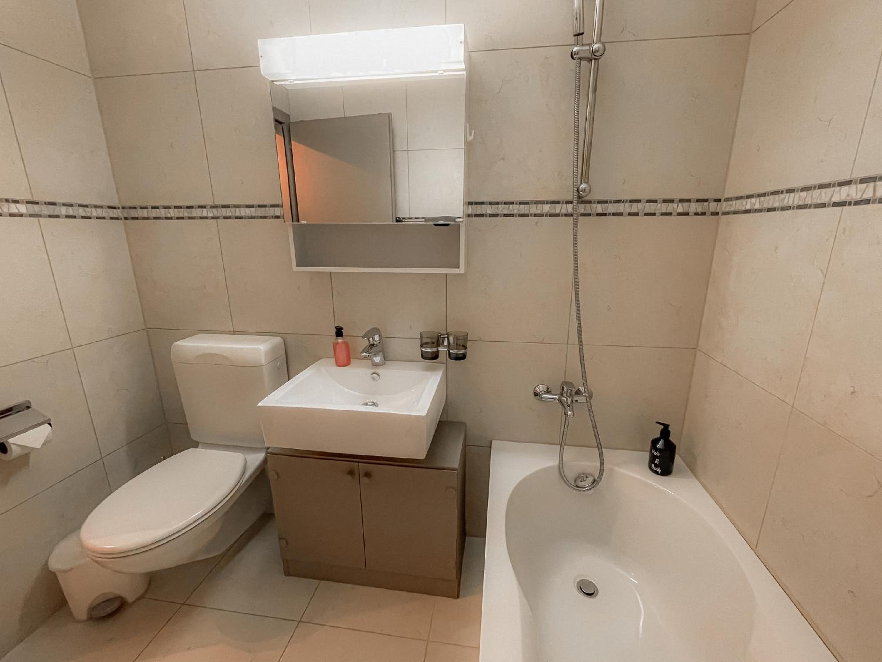 Studio modern & ruhig, Nähe Gondel by ZermattStays view 5