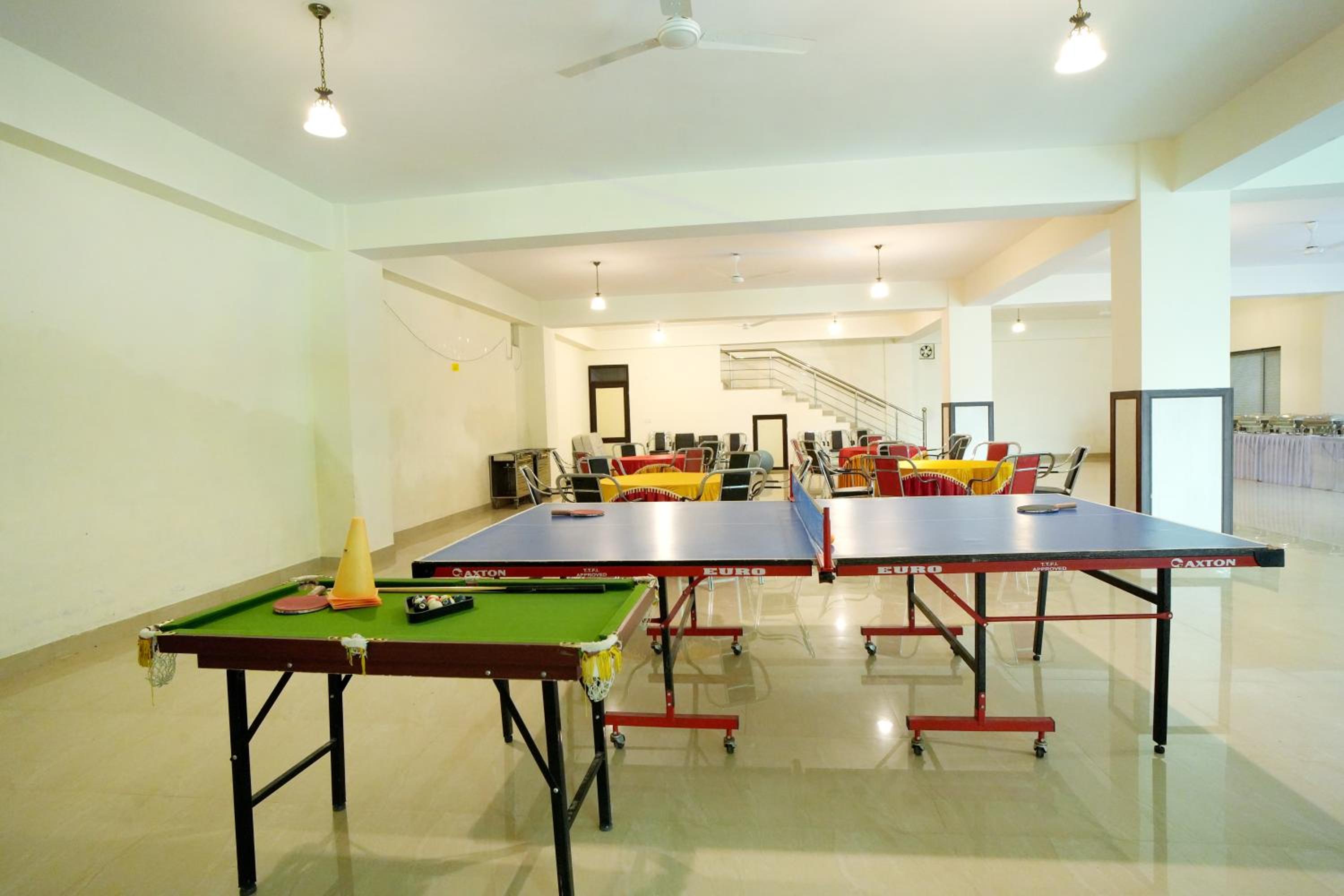 Pineland Resorts & Chalets Kasauli view 3