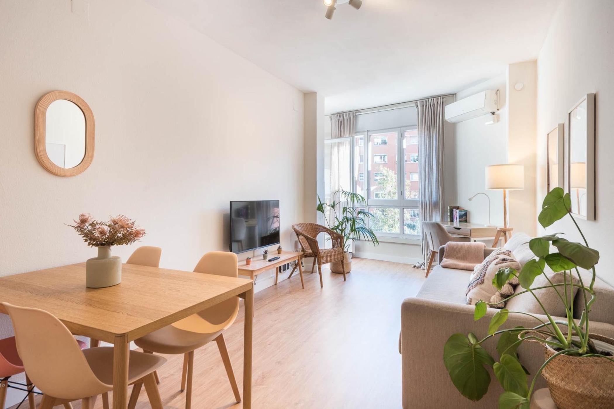 Barcelona Vacations - Comfortable Apt for groups next to Sagrada Familia - Property Image 1