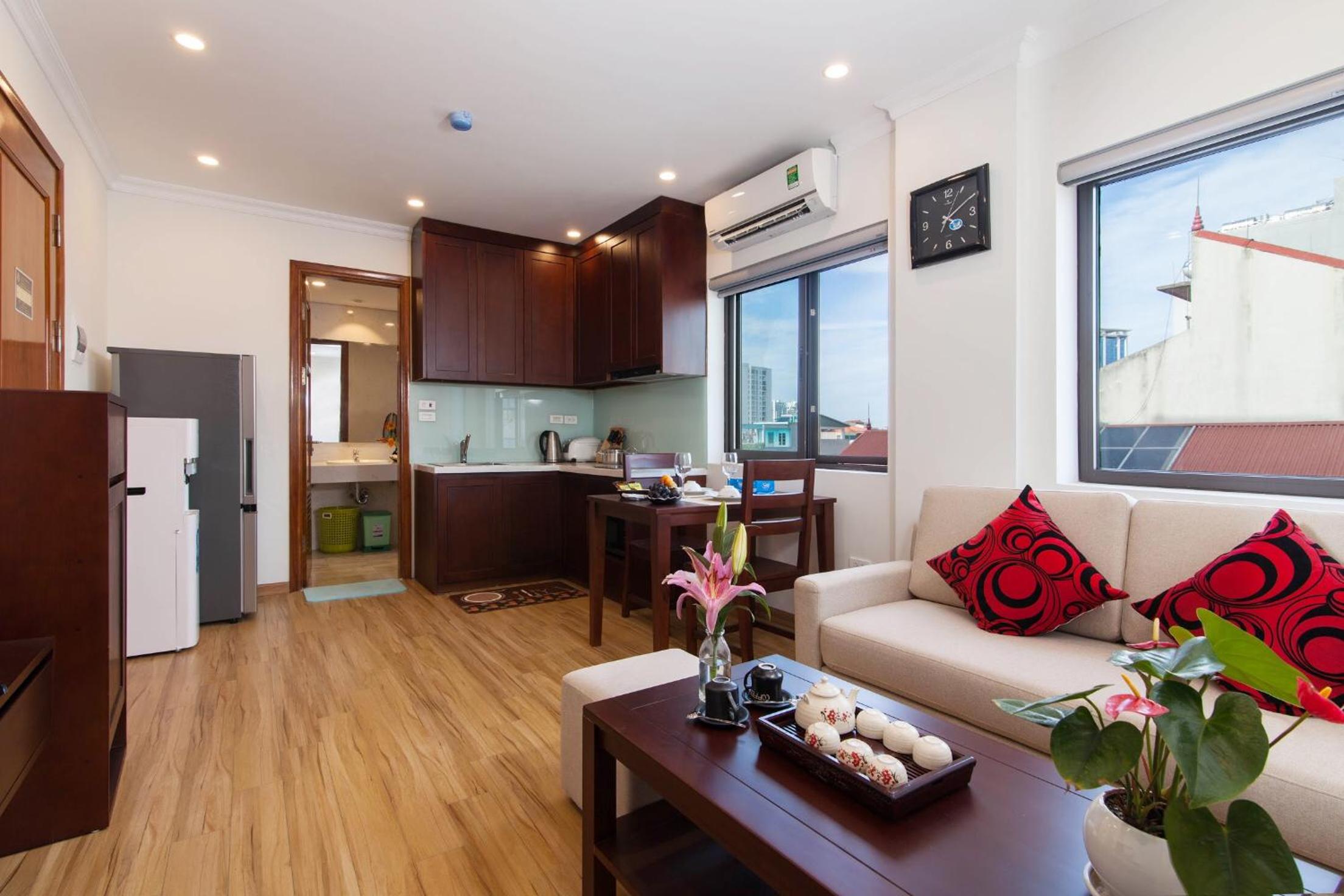 Sumitomo8 Apartment Alley 21 Linh Lang & Breakfast -68 Kim Ma Thuong