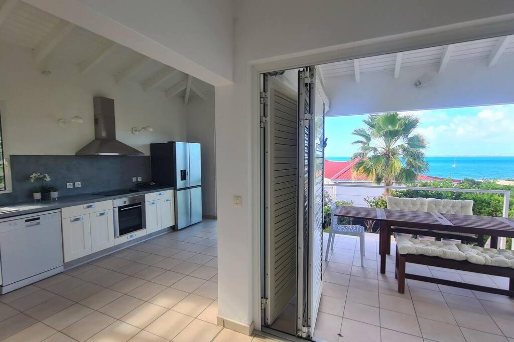 Villa Picaflor, Friar's Bay view 5