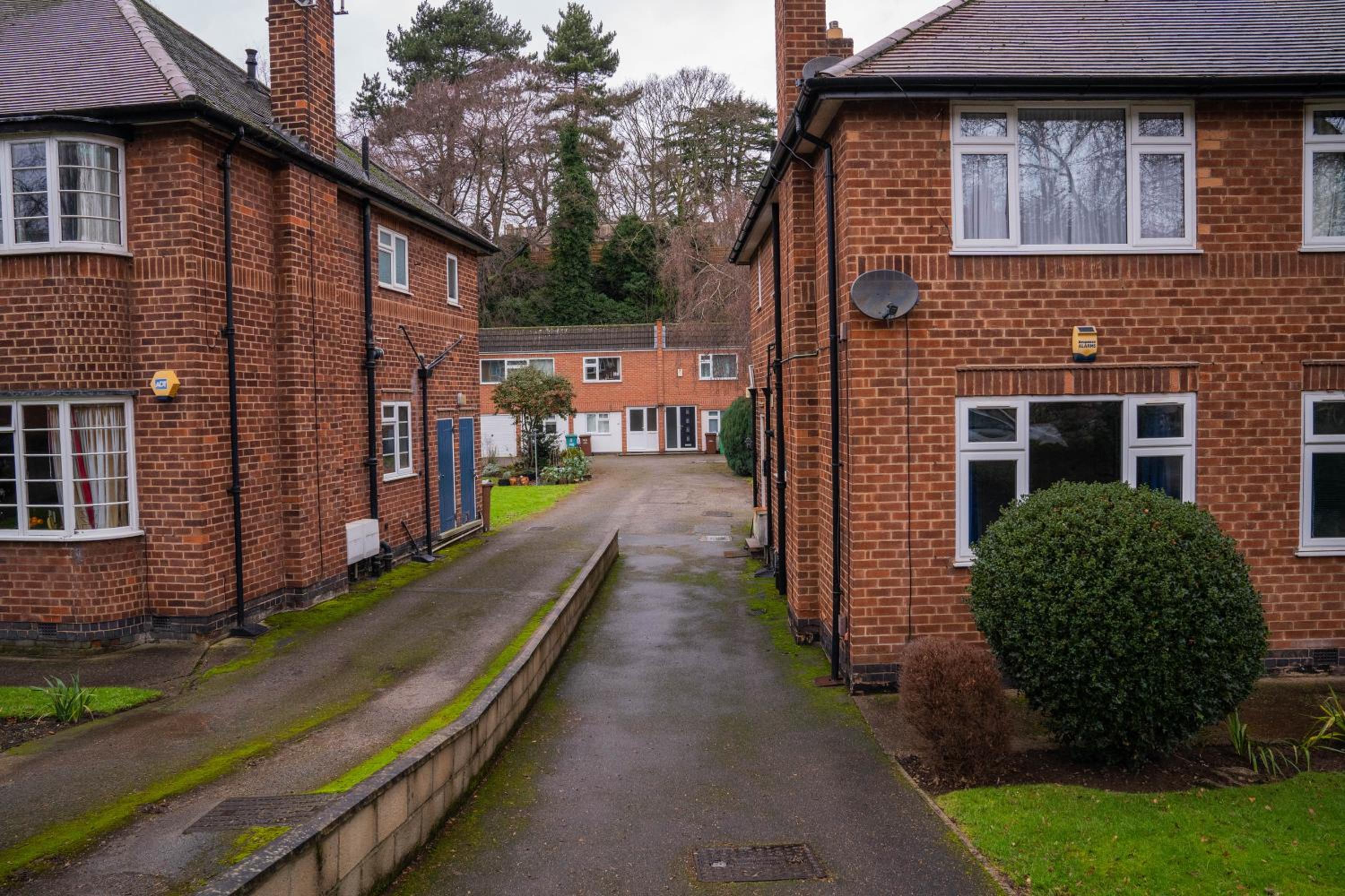 Ground Floor Apartment, great for families, situated in historic The Park area Nottingham