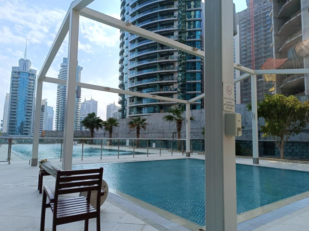 Vacay Lettings 1 BR -Edge of canal Marina view