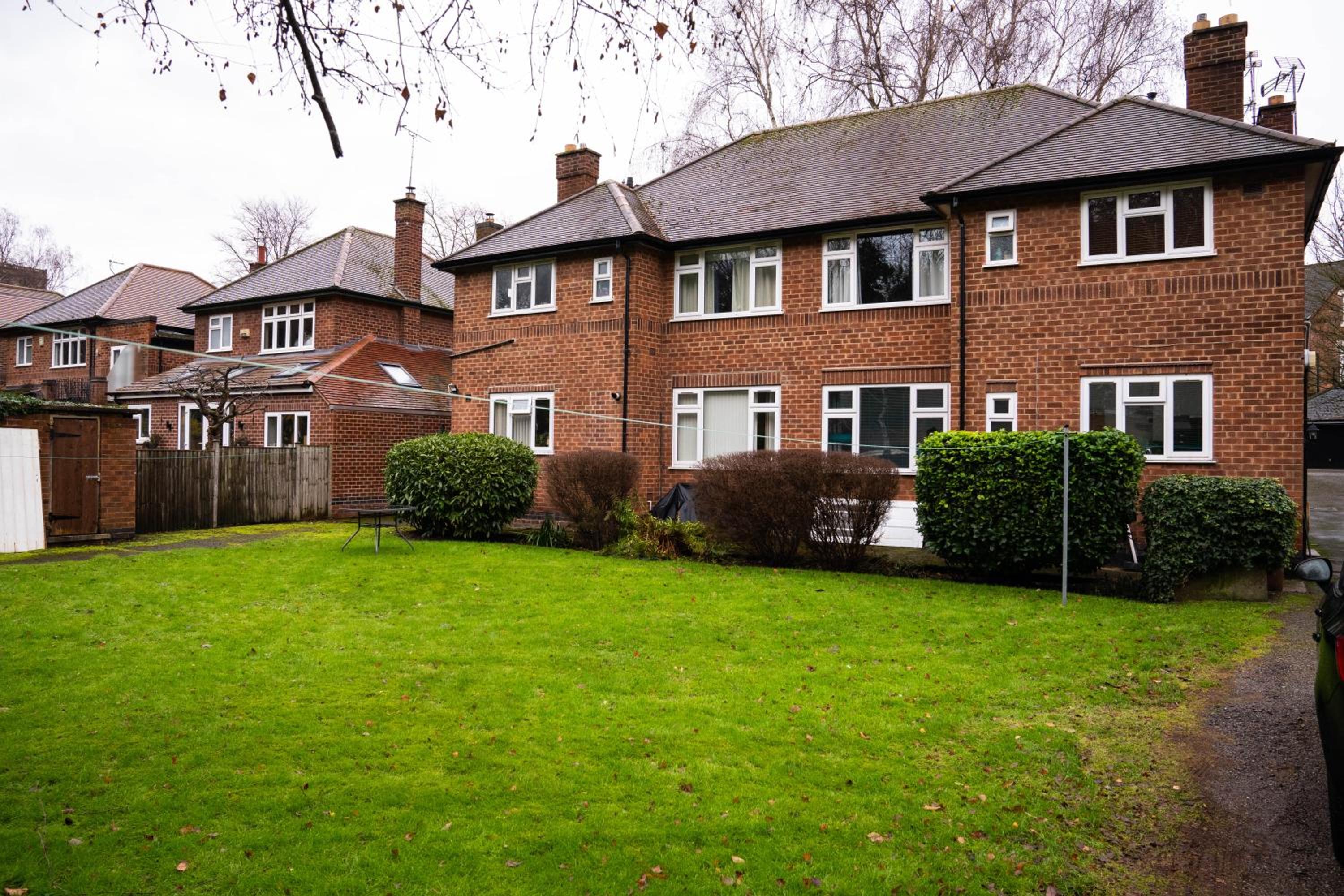 Ground Floor Apartment, great for families, situated in historic The Park area Nottingham
