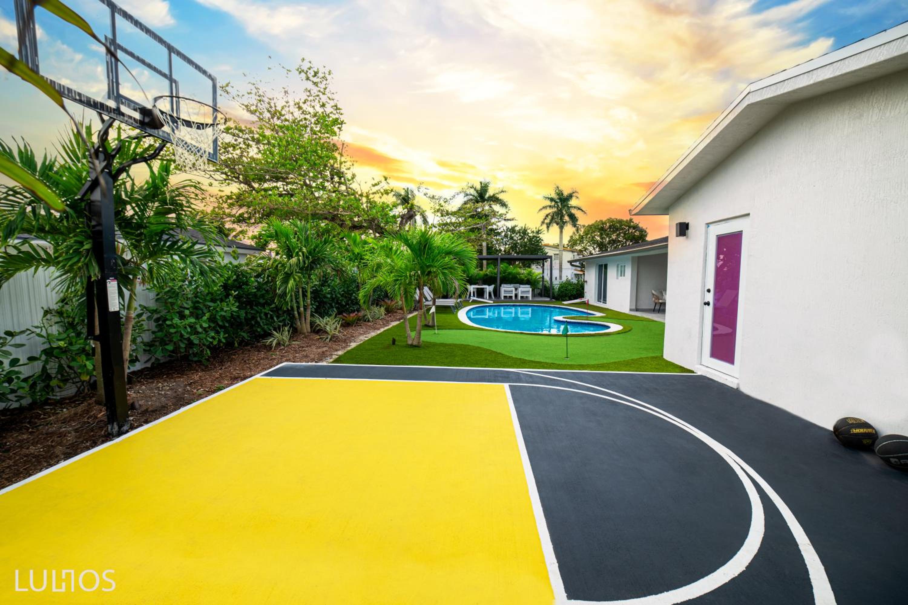 Premium Miami Villa Resort Pool, Golf & BB Court L05