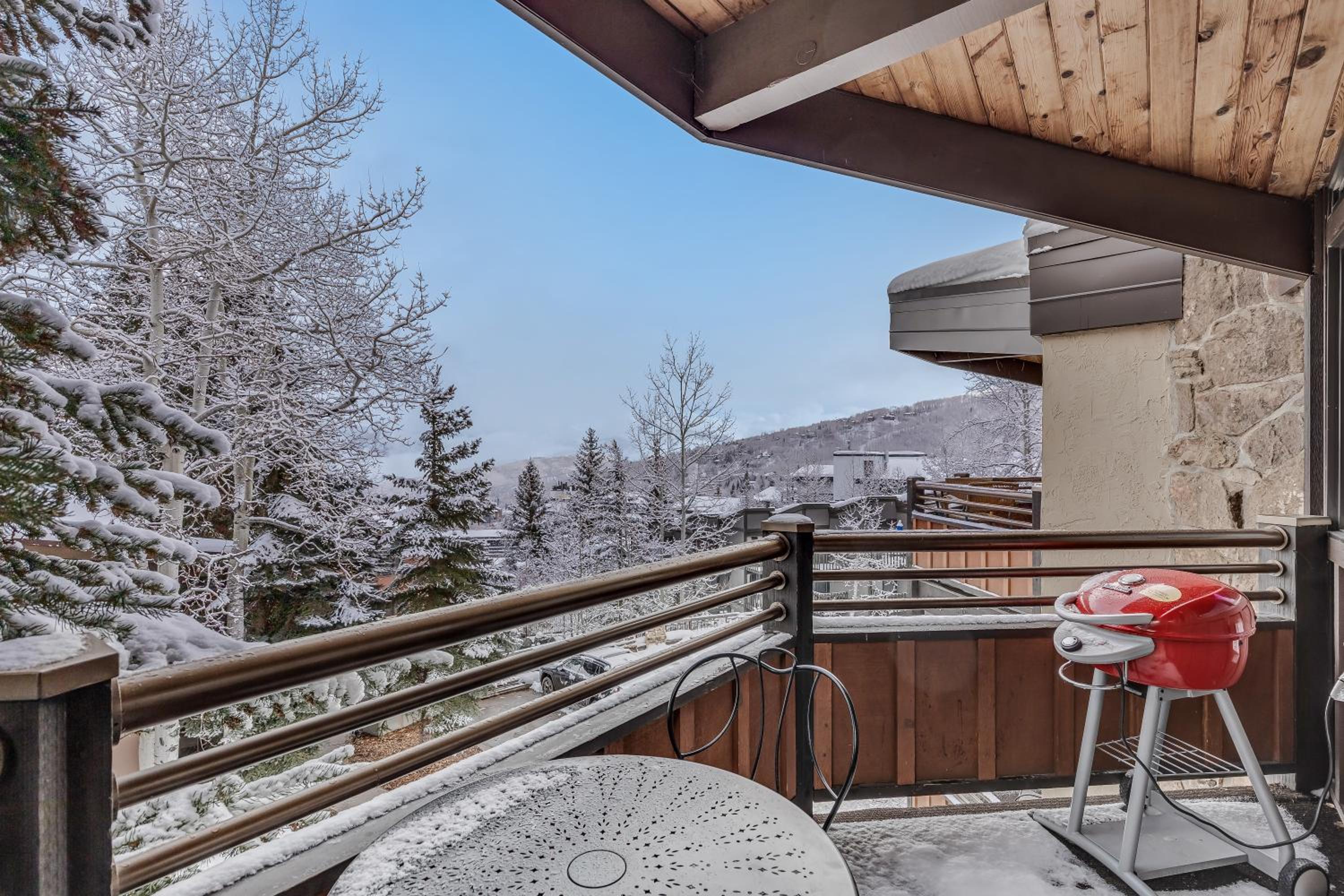 Laurelwood Condominiums 112 view 2