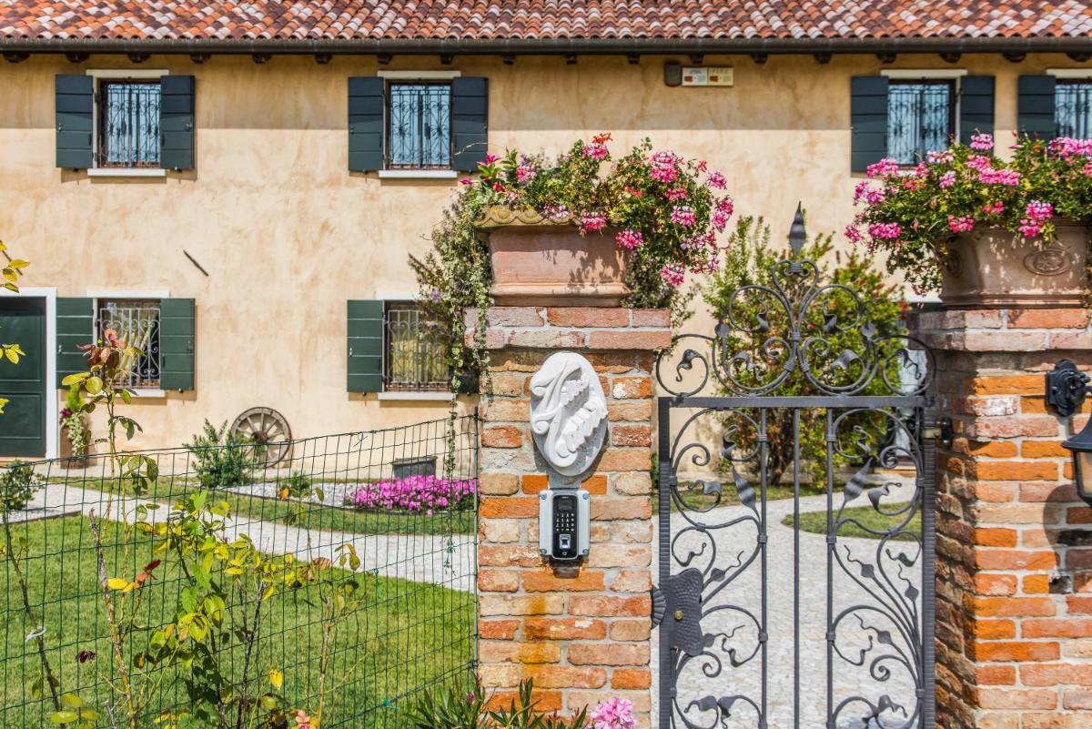 Villa Tania view 5