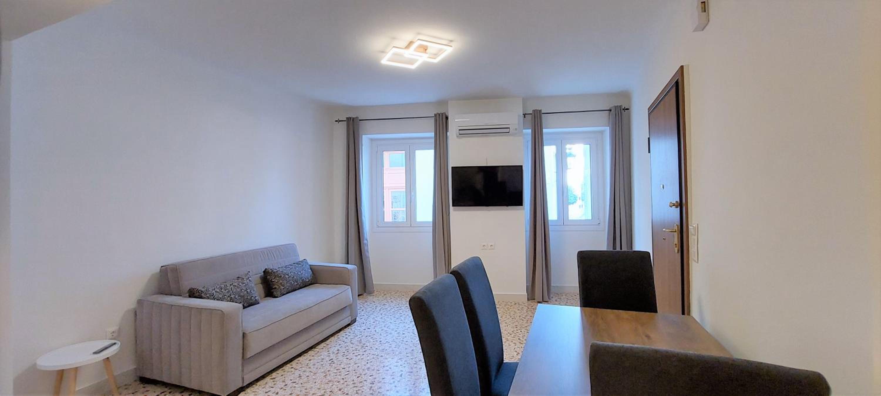 Athens Plaka Family Suites