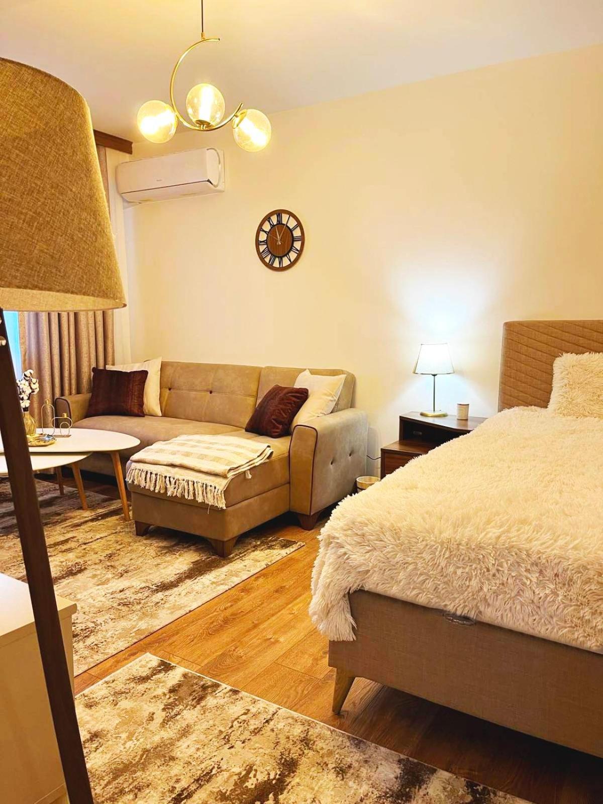 Central Apartment near the Park