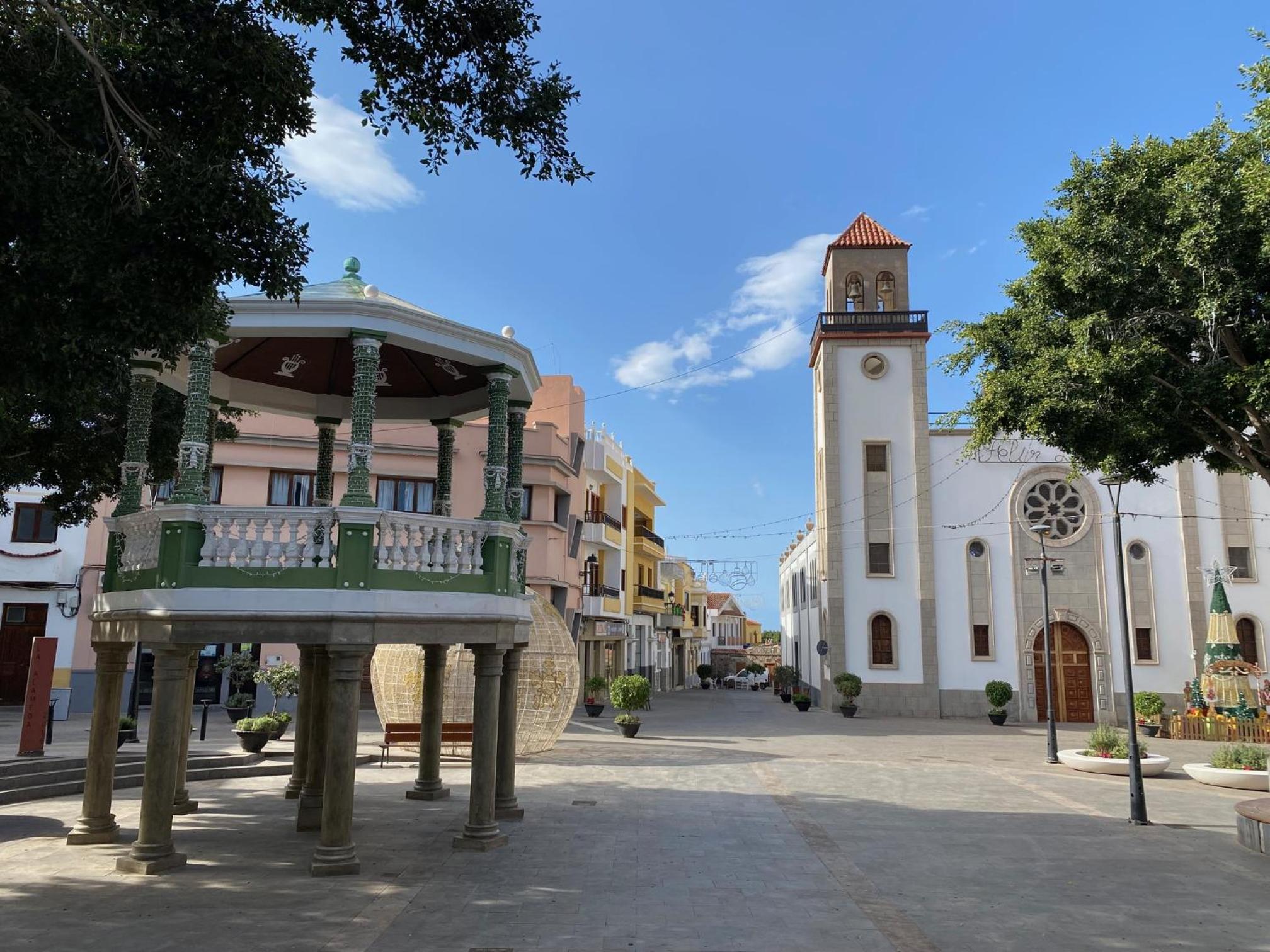 Casas La Aldea Suites Plaza