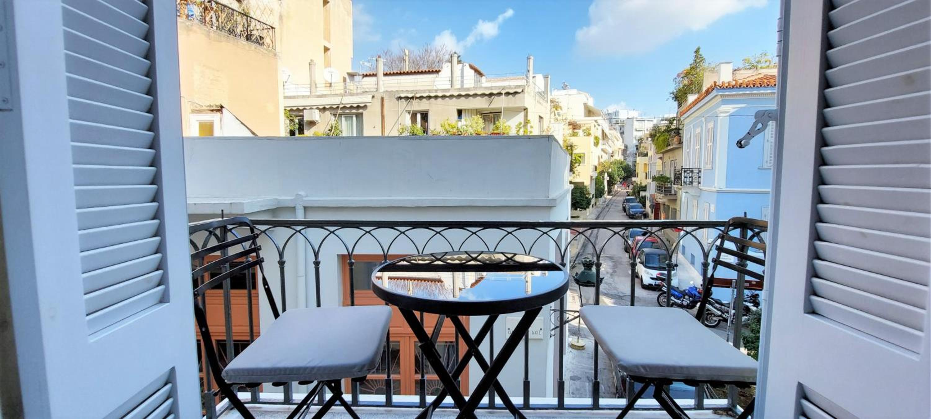 Athens Plaka Family Suites