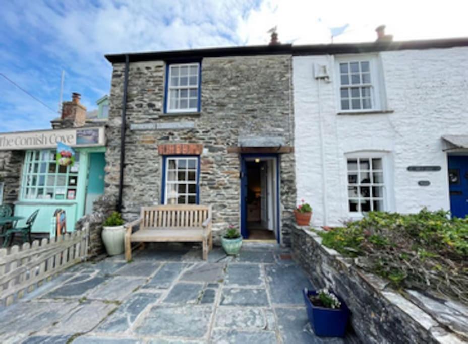 Waypast, Port Isaac Bay Holidays