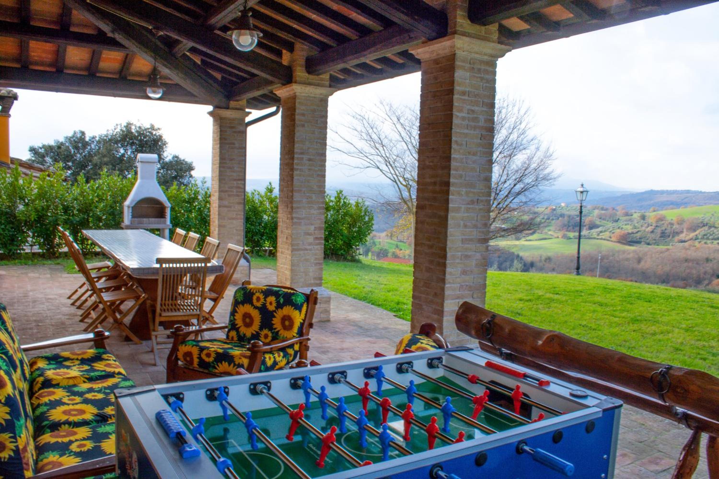 Spacious villa with pool in Montecampano 250 m² view 5