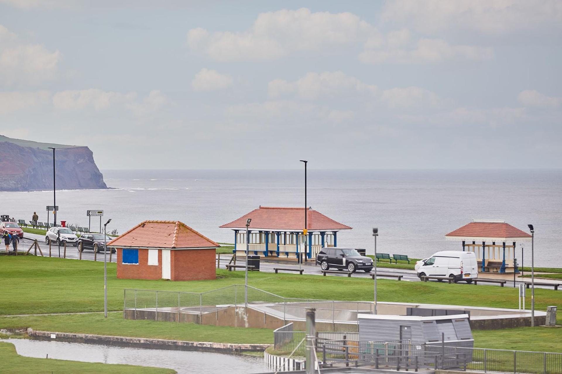 Host & Stay - Fox's Hideout view 3