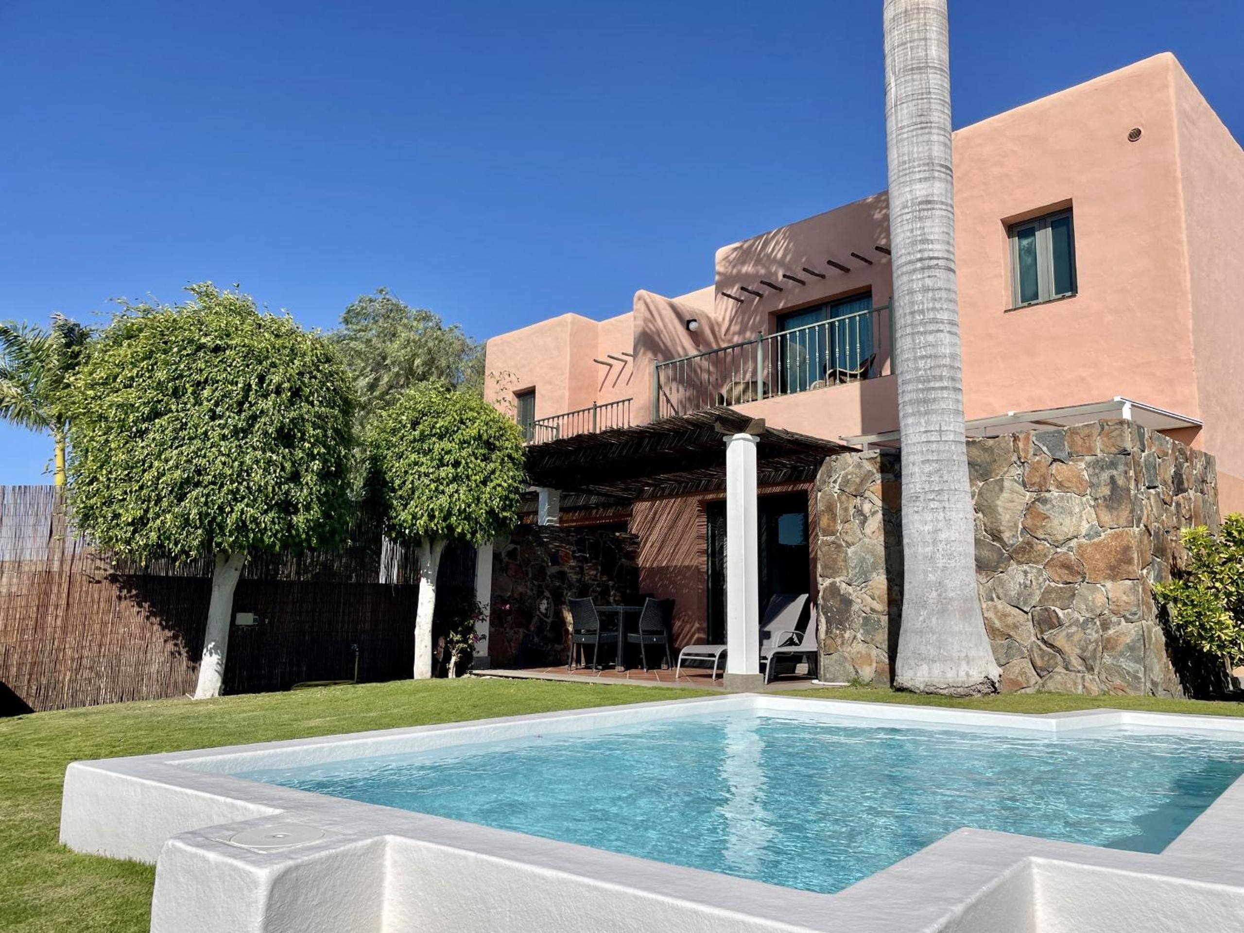 Hotel HomeForGuest Villa 5 in Salobre Golf with private pool, garden and great views - Image 1