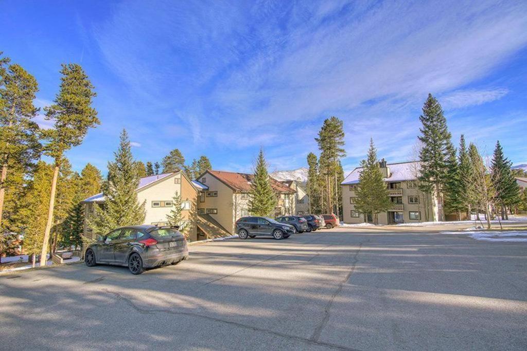 Grandview Condo's C8 view 5