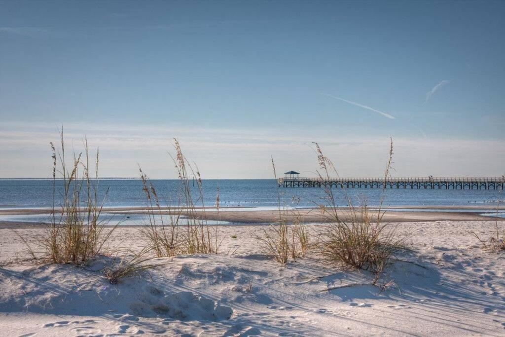 4 BR Single Story w/Studio Unit_Grill_Near beach view 2