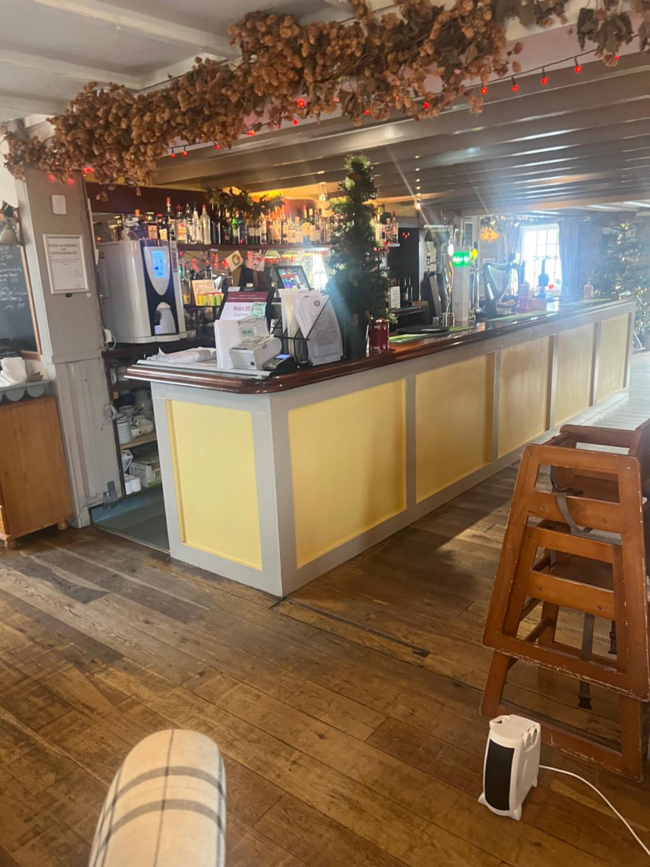 Coach and Horses INN