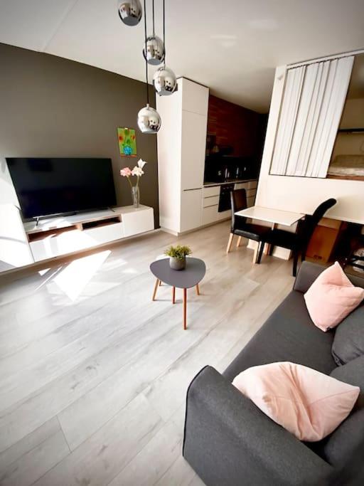 Koselig og sentralt midt i Fargegaten view 2