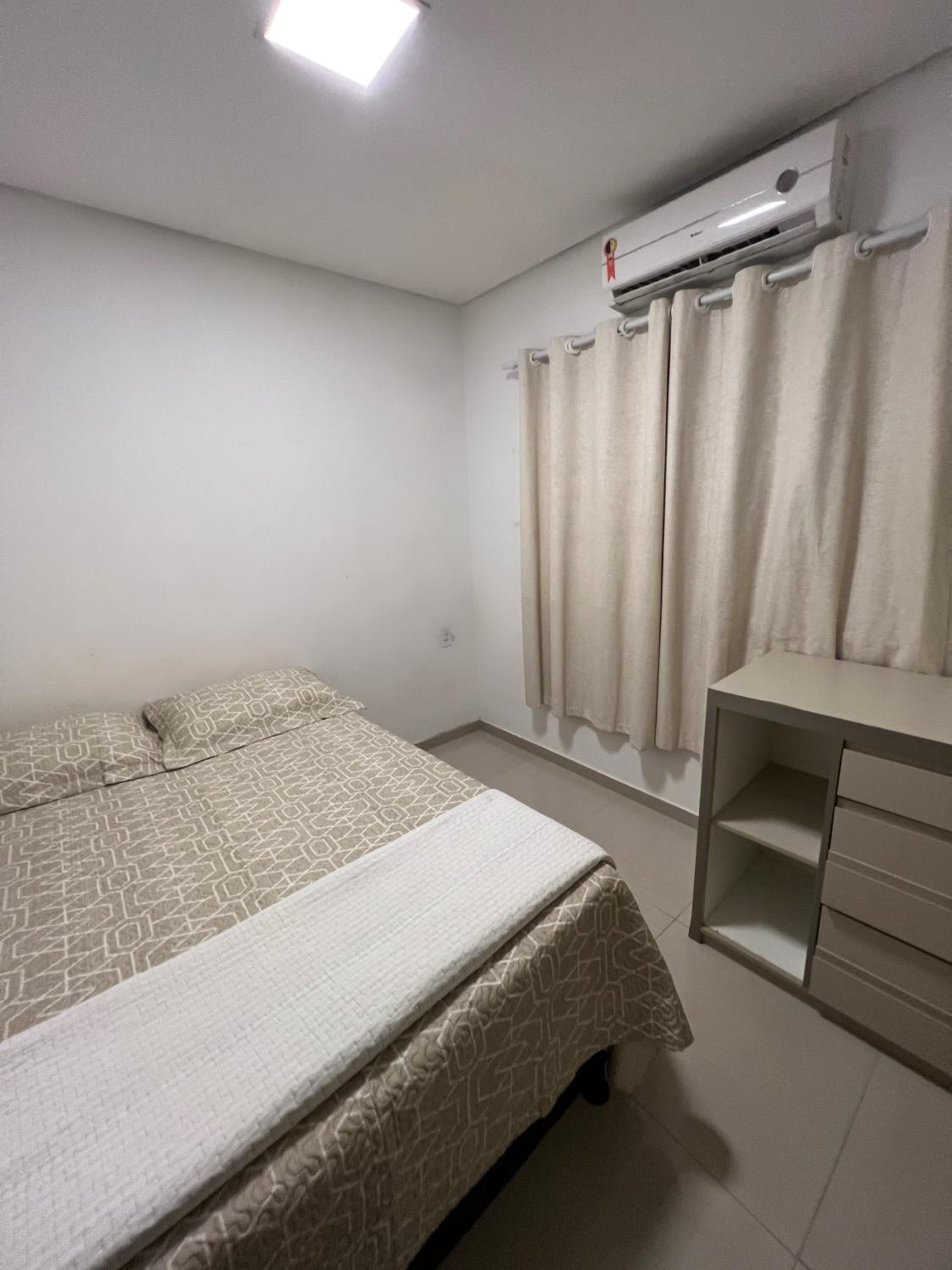 Casa em Condomínio agradável com fundo pro rio
